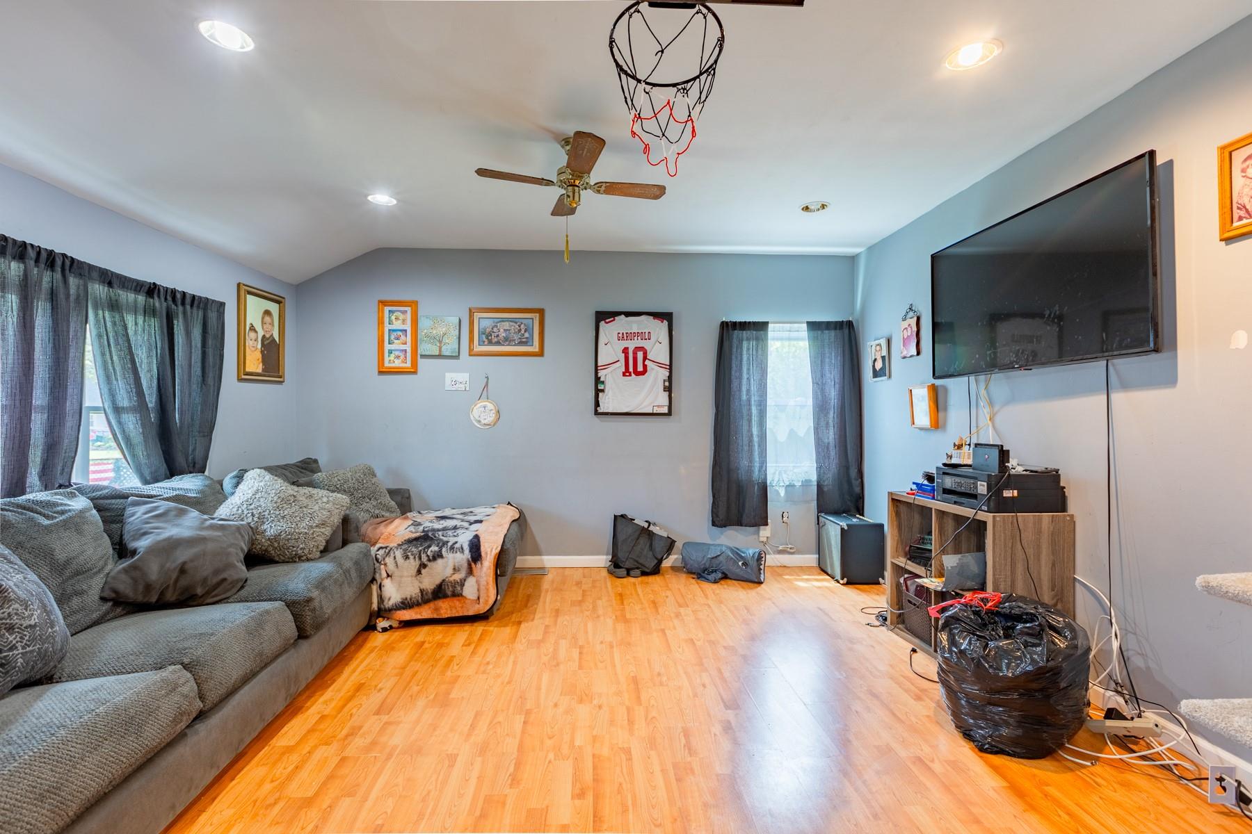 #8 photo, 1340 Lombardy Boulevard, Bay Shore , NY 11706