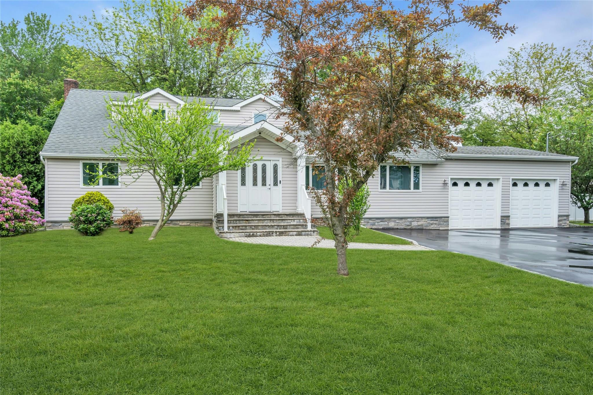 #2 photo, 105 Browns Road, サフォーク郡 Nesconset , NY 11767