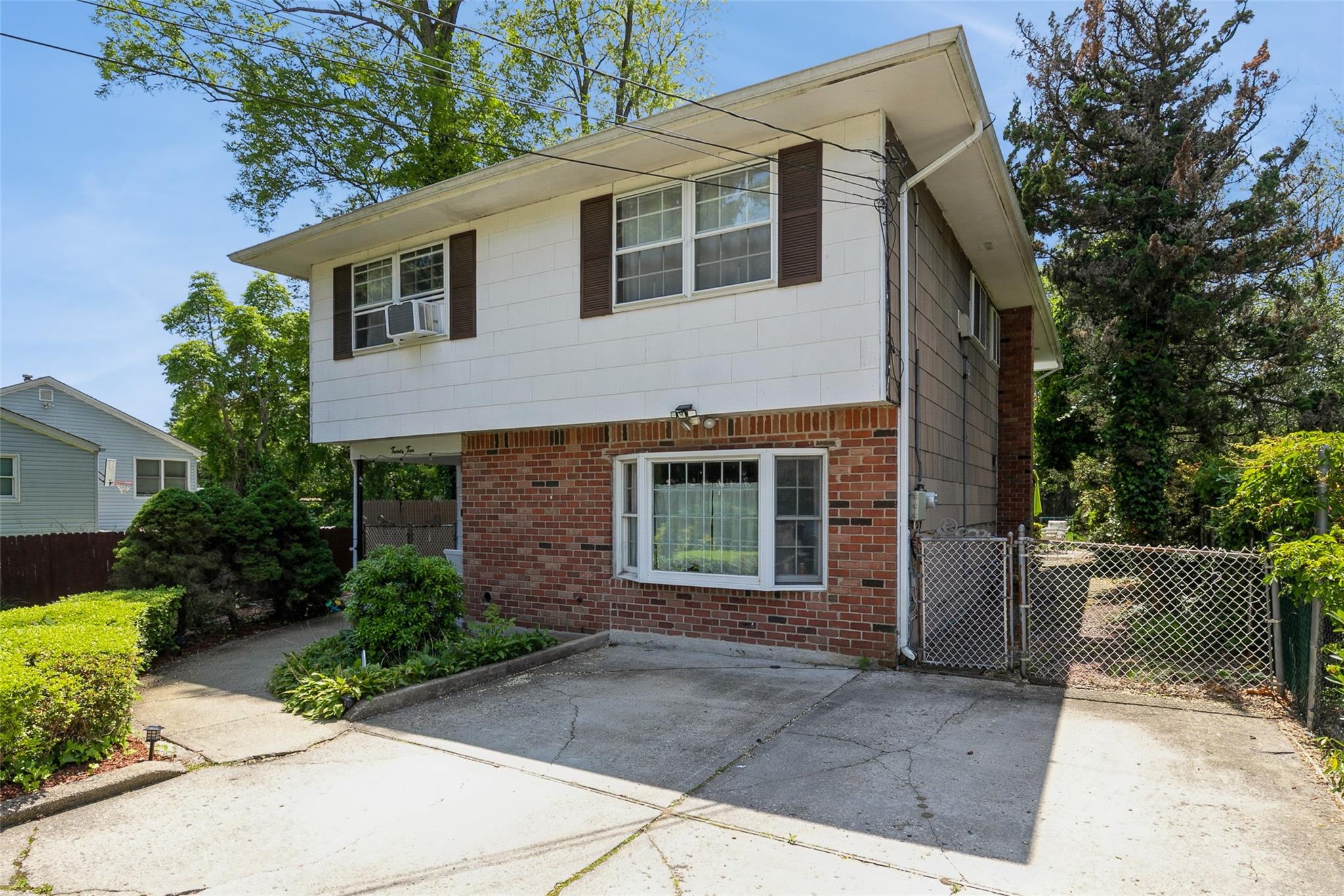 #2 photo, 22 Landscape Drive, 东长岛 Wheatley Heights , NY 11798