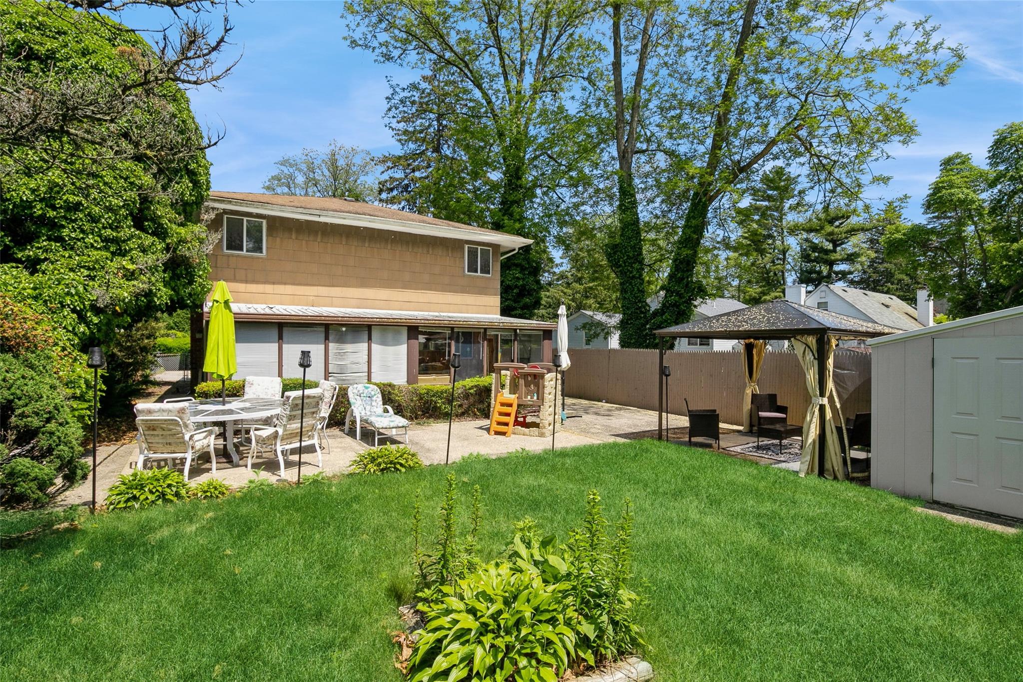 #6 photo, 22 Landscape Drive, 东长岛 Wheatley Heights , NY 11798