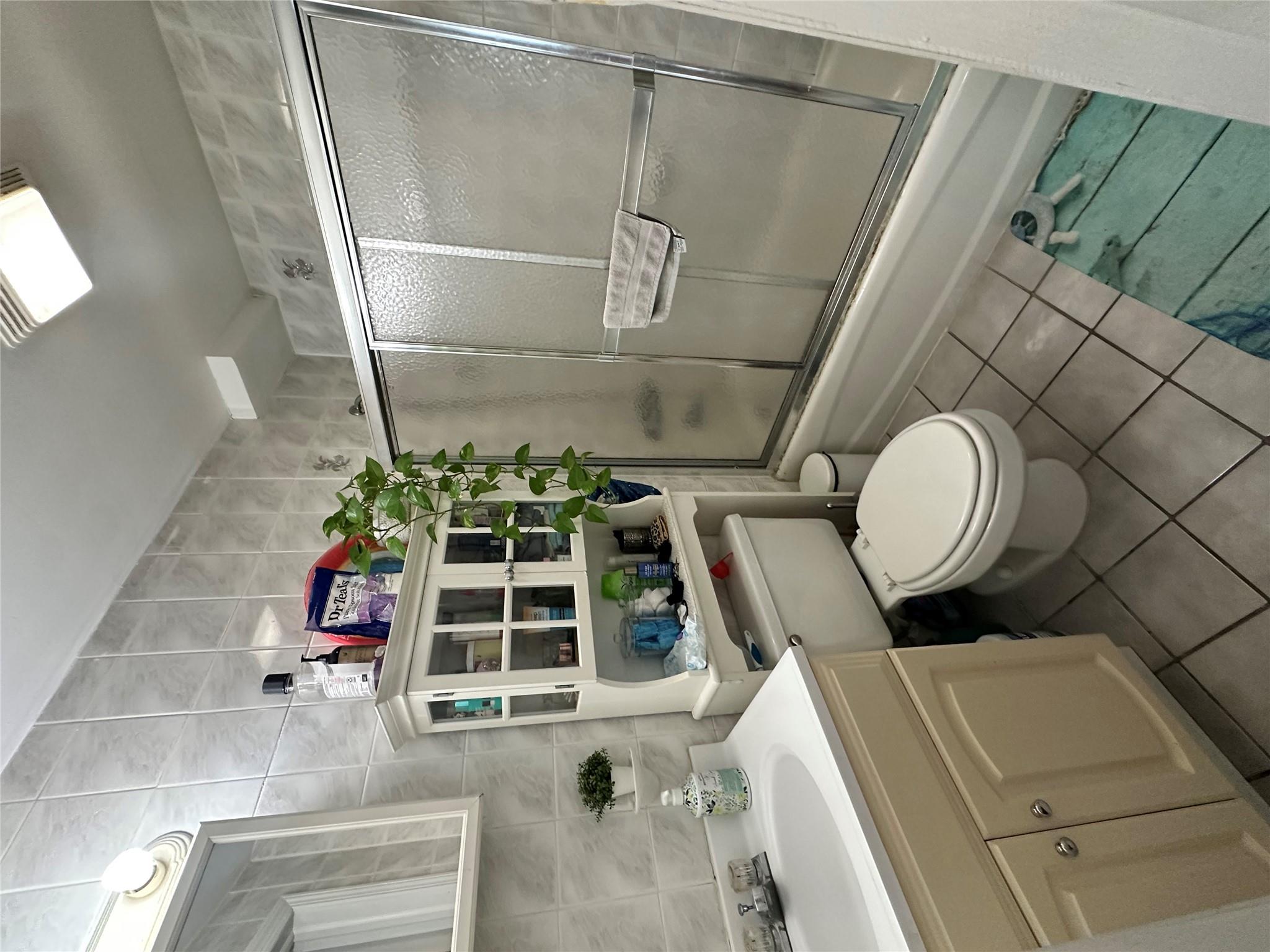 #12 photo, 9934 164th Avenue, Hamilton Beach , NY 11414