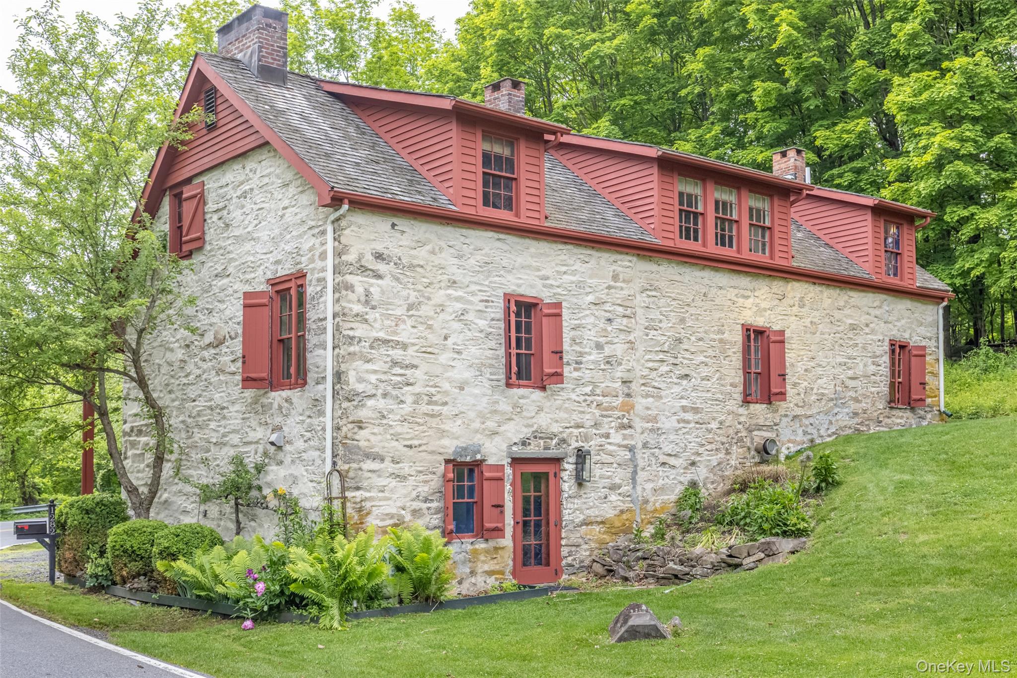 #4 photo, 1282 Old Post Road, Esopus , NY 12487