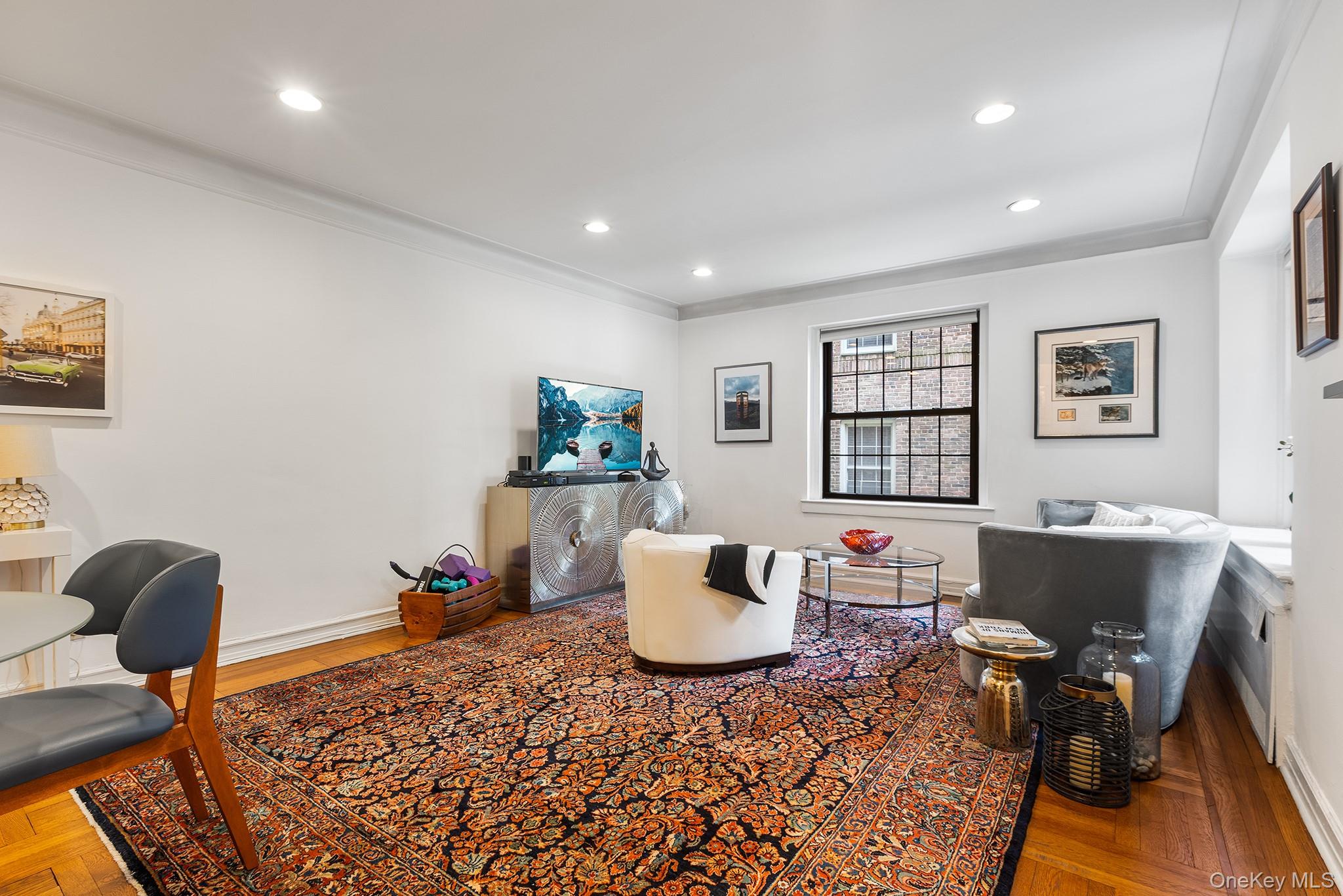 #7 photo, 35 Parkview Avenue, ব্রঙ্কস Bronxville , NY 10708