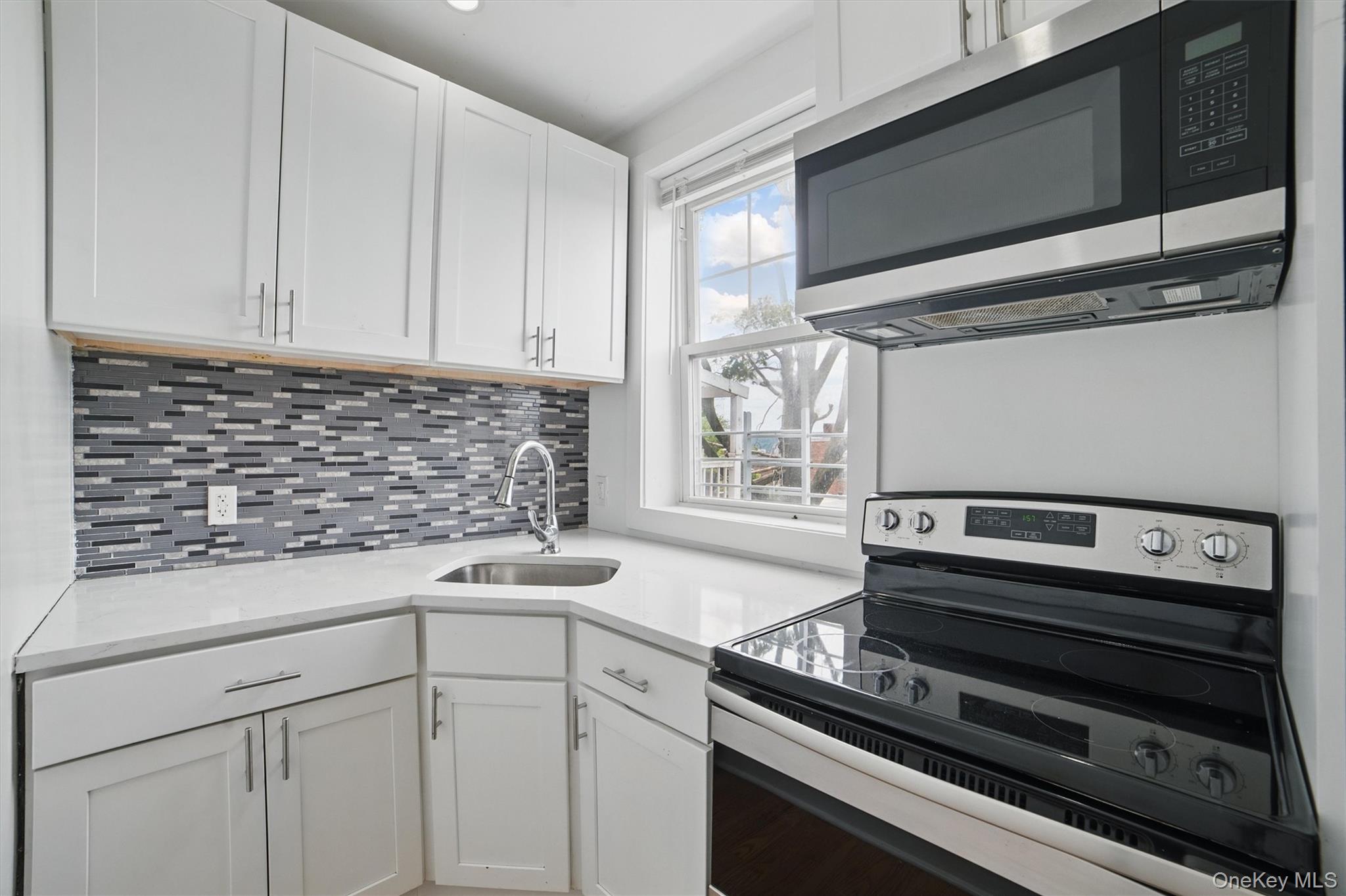 #15 photo, 31 Van Cortlandt Park Avenue, Yonkers , NY 10701