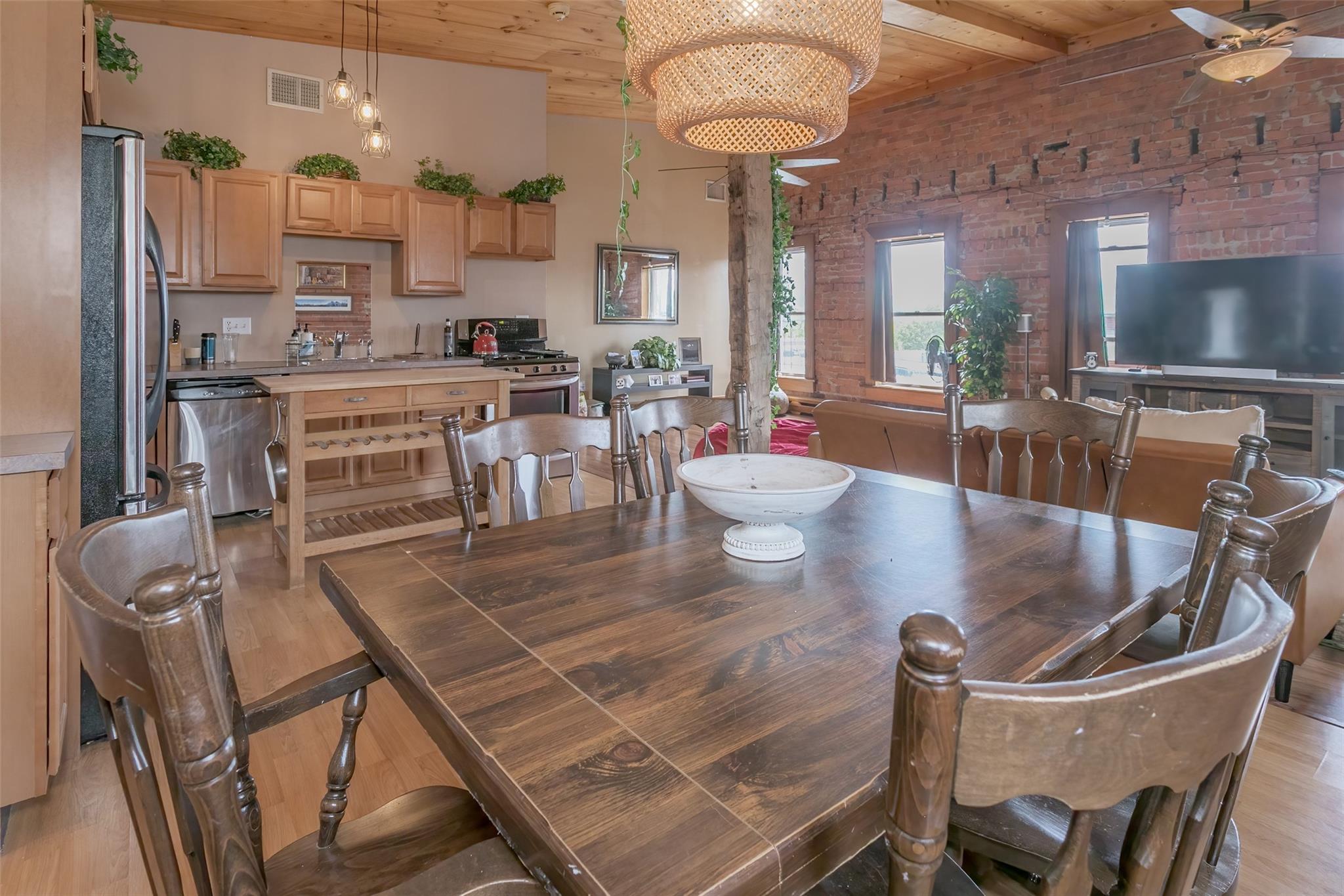 #7 photo, 31 Main, Warwick , NY 10990