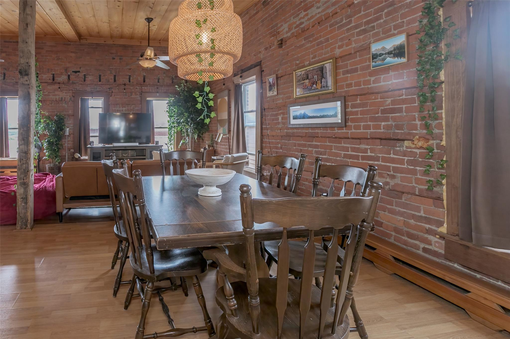 #8 photo, 31 Main, Warwick , NY 10990