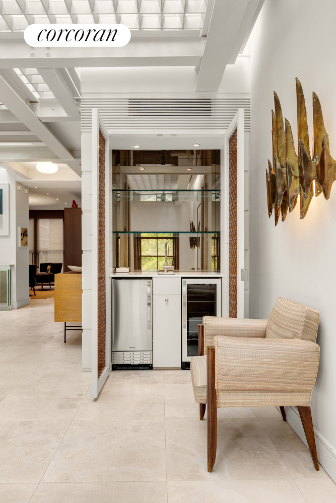 #5 photo, 22 GRAMERCY Park S, Gramercy Park , NY 10003