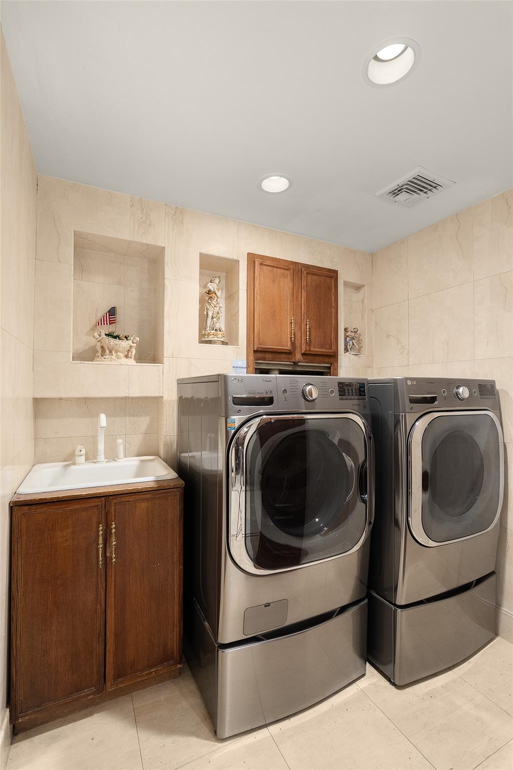 #18 photo, 220 Woodside Drive, ナッソー郡 Hewlett Bay Park , NY 11557