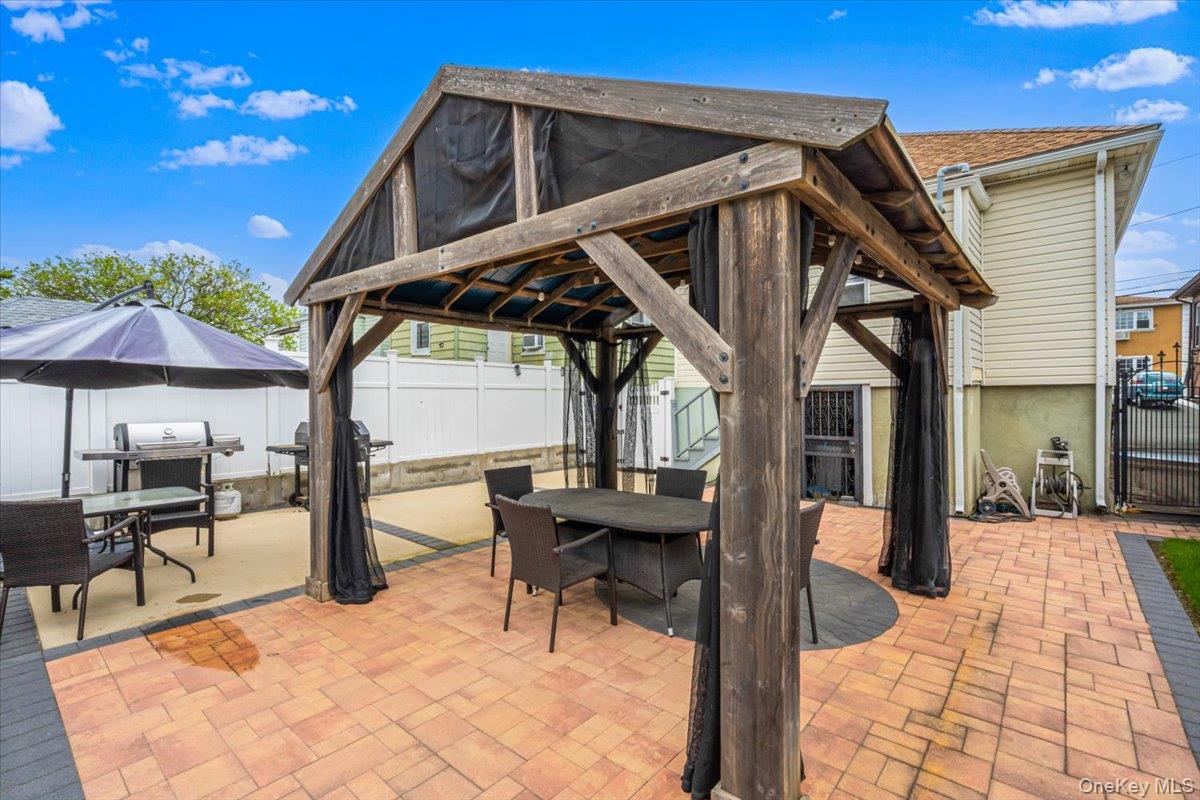 #16 photo, 319 Beach 47th Street, Far Rockaway , NY 11691