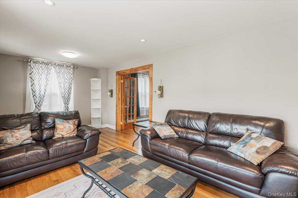 #4 photo, 319 Beach 47th Street, Far Rockaway , NY 11691