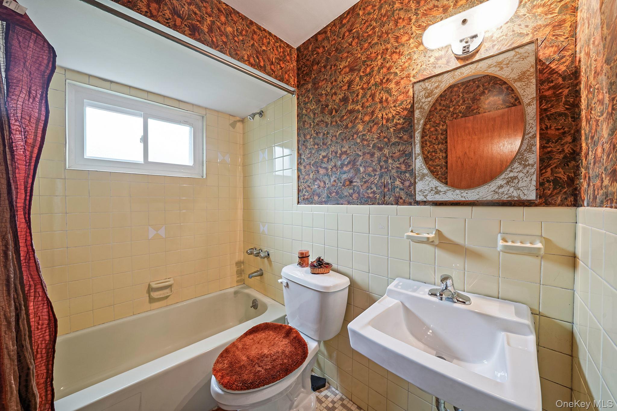 #13 photo, 47-04 167 Street, Flushing , NY 11358