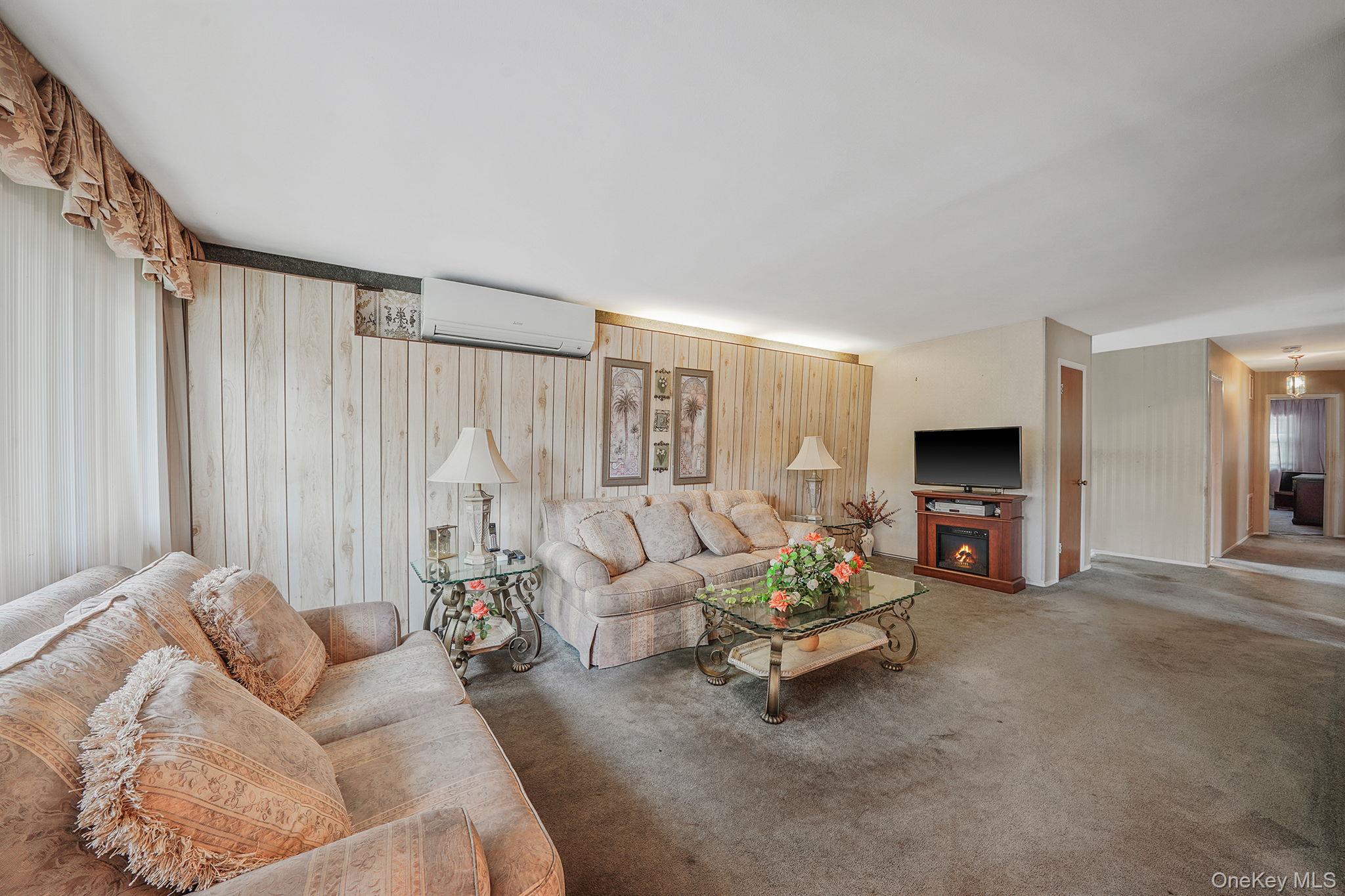 #2 photo, 47-04 167 Street, Flushing , NY 11358