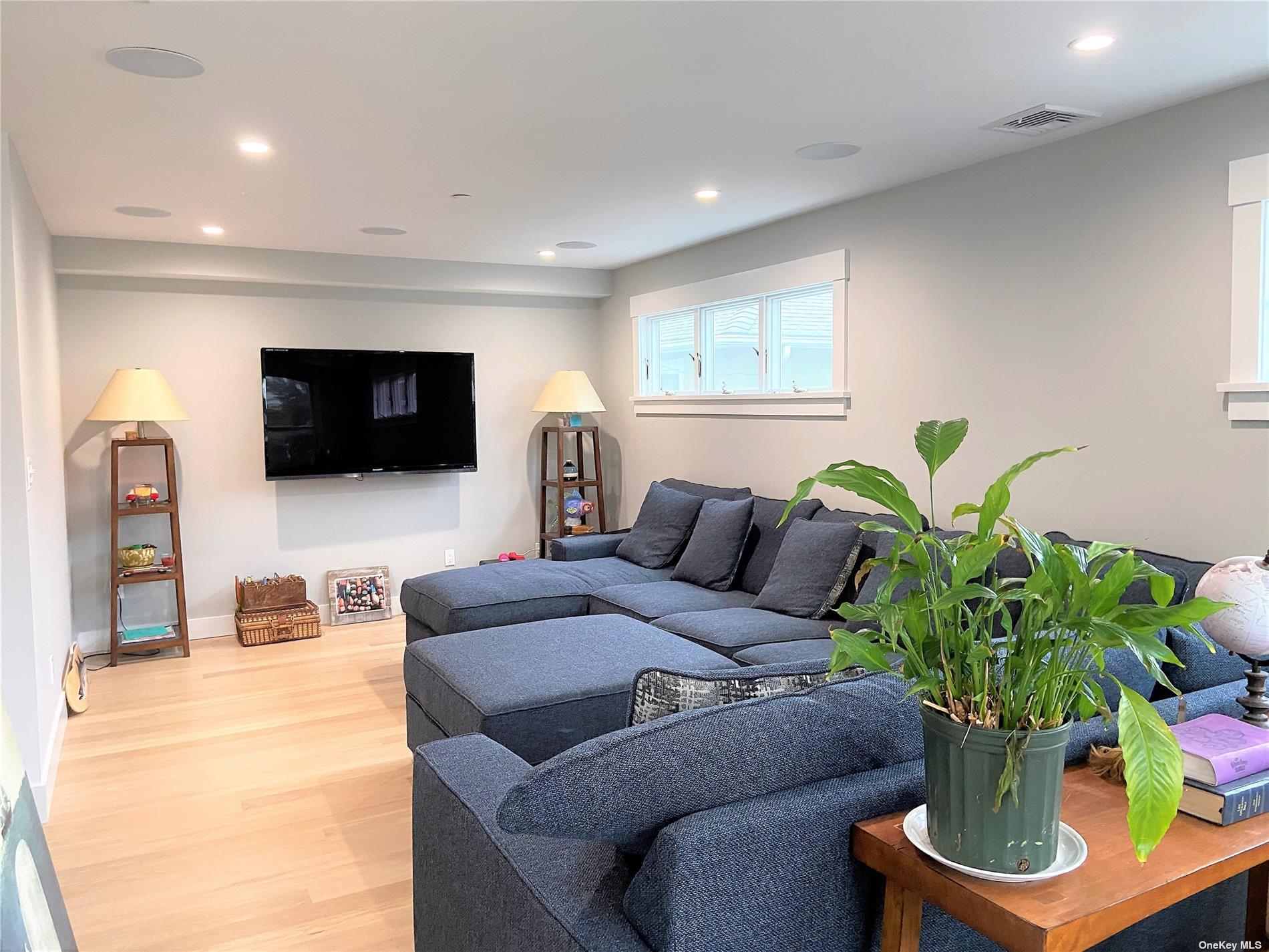 #9 photo, 40 Trenton Avenue, ナッソー郡 Long Beach , NY 11561