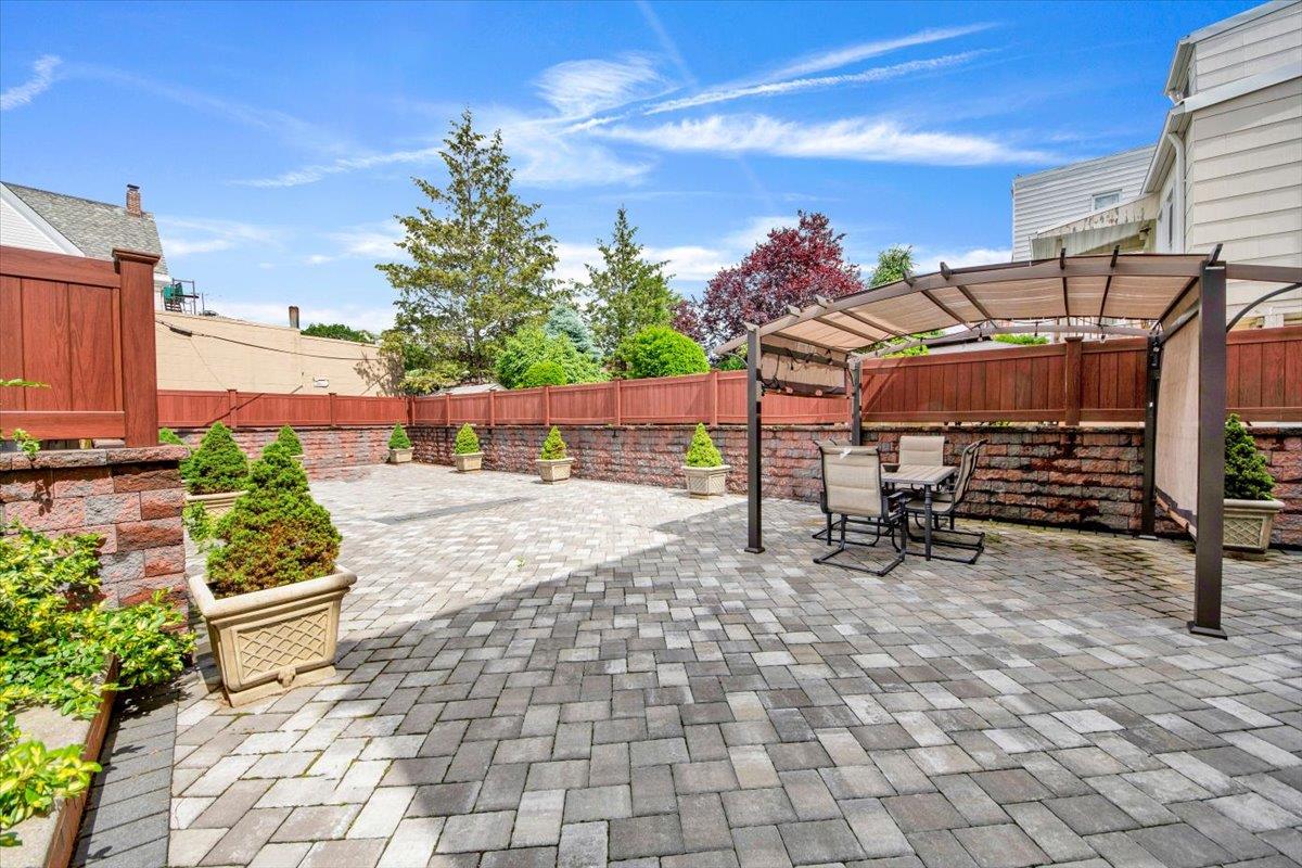 #5 photo, 9 Hyatt Avenue, Yonkers , NY 10704