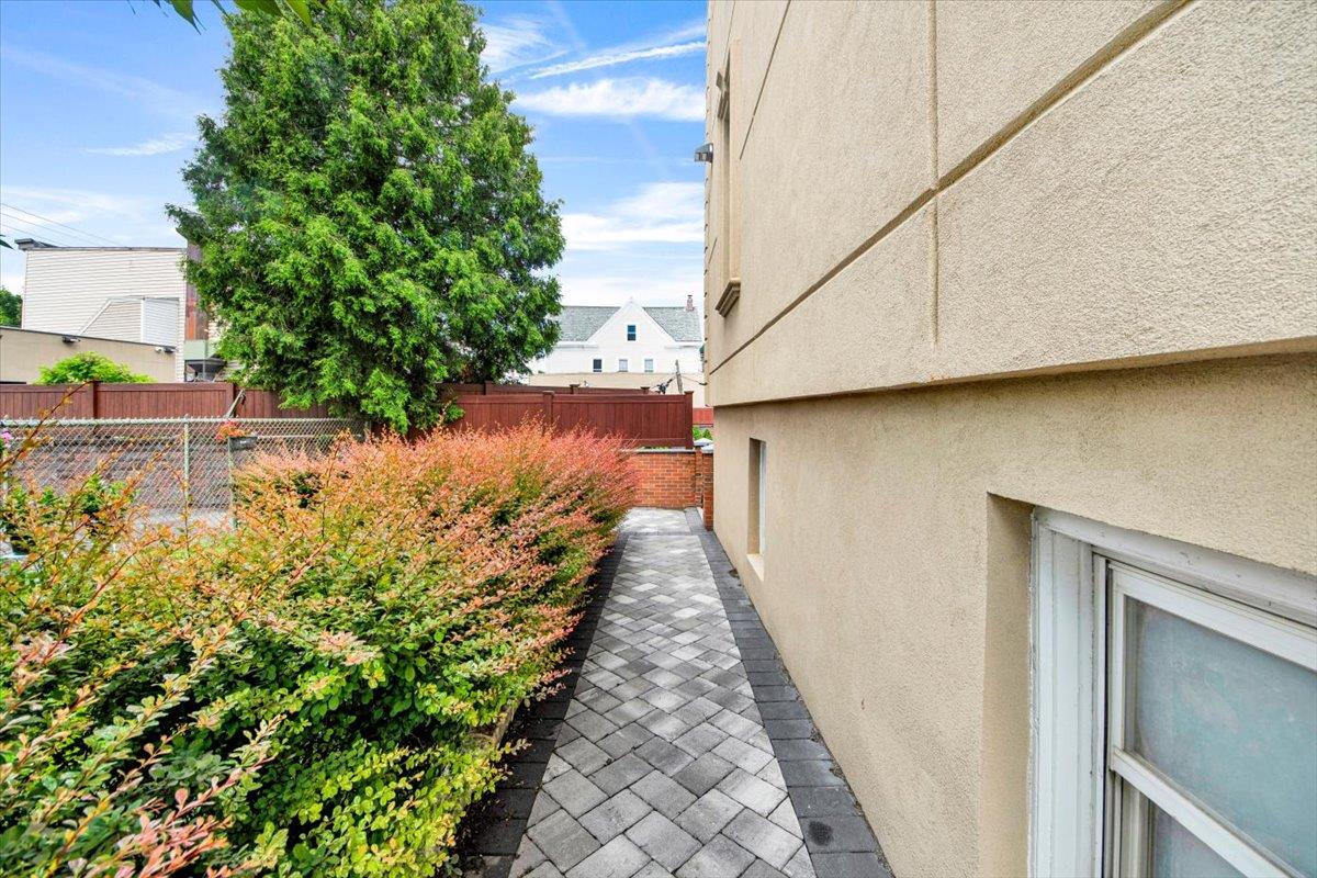 #9 photo, 9 Hyatt Avenue, Yonkers , NY 10704