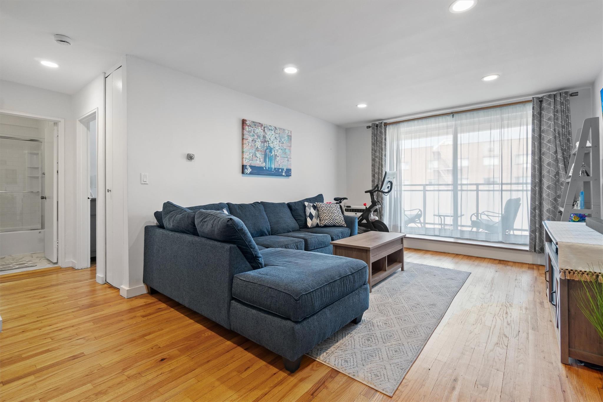 #13 photo, 377 Westchester Avenue, Port Chester , NY 10573