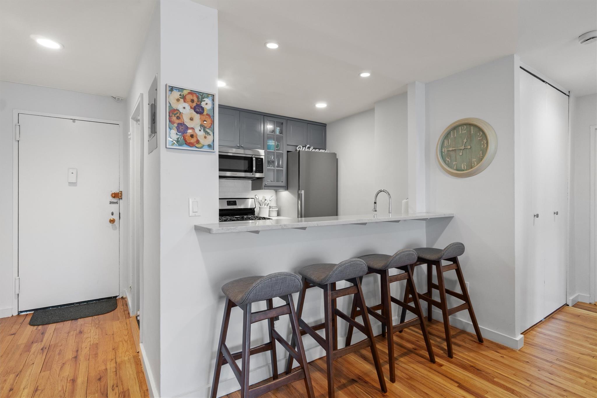 #4 photo, 377 Westchester Avenue, Port Chester , NY 10573