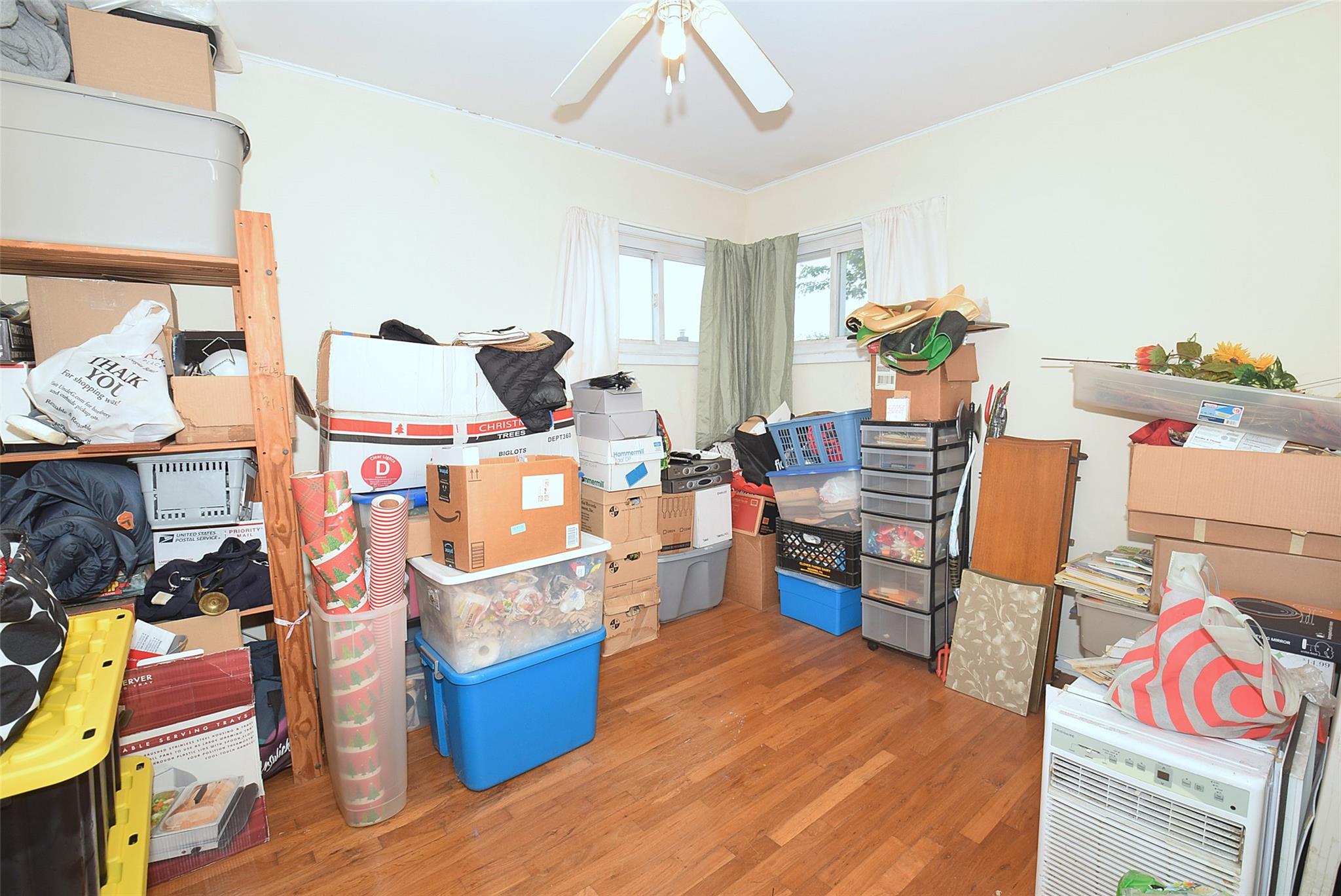 #15 photo, 940 N Erie Avenue, Lindenhurst , NY 11757