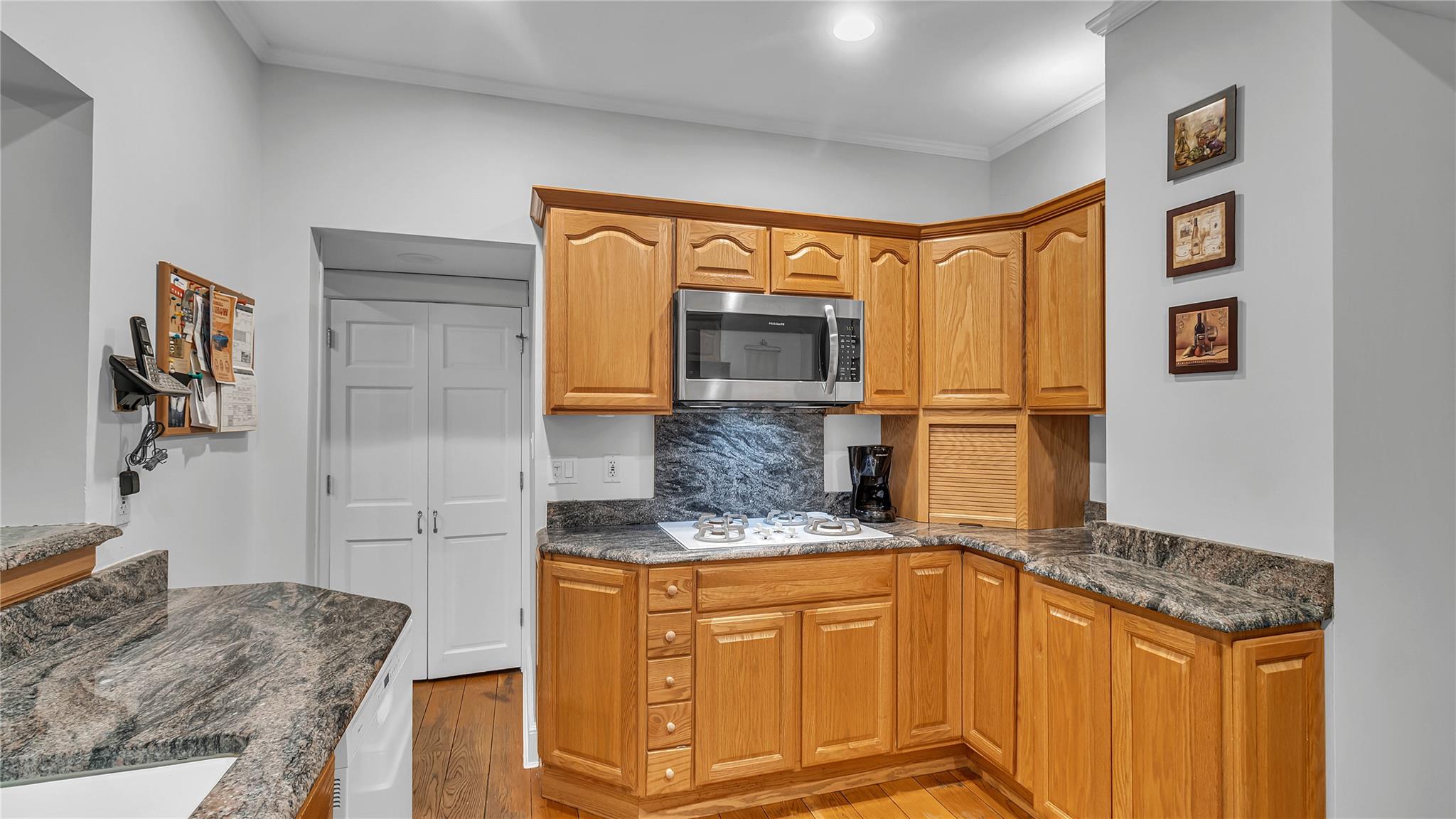 #18 photo, 110 Driscoll Avenue, ナッソー郡 Rockville Centre , NY 11570