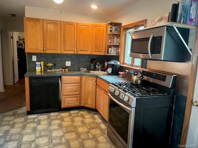 #4 photo, 18 Bonnybill Drive, Centereach , NY 11720