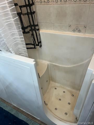 #8 photo, 18 Bonnybill Drive, Centereach , NY 11720