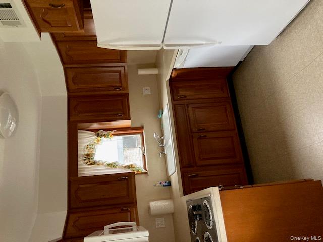 #4 photo, 16615 67th Avenue, クイーンズ区 Fresh Meadows , NY 11365