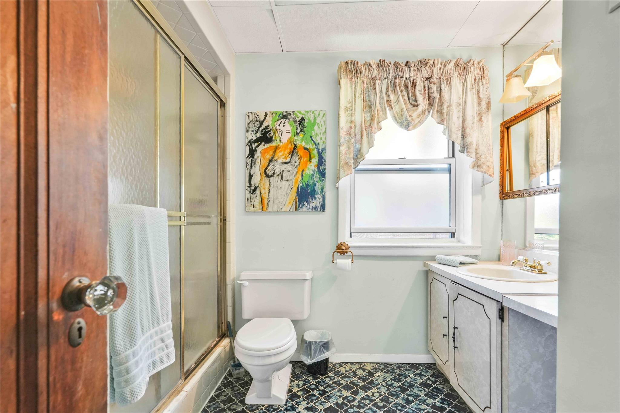 #19 photo, 95 Malba Drive, Malba , NY 11357