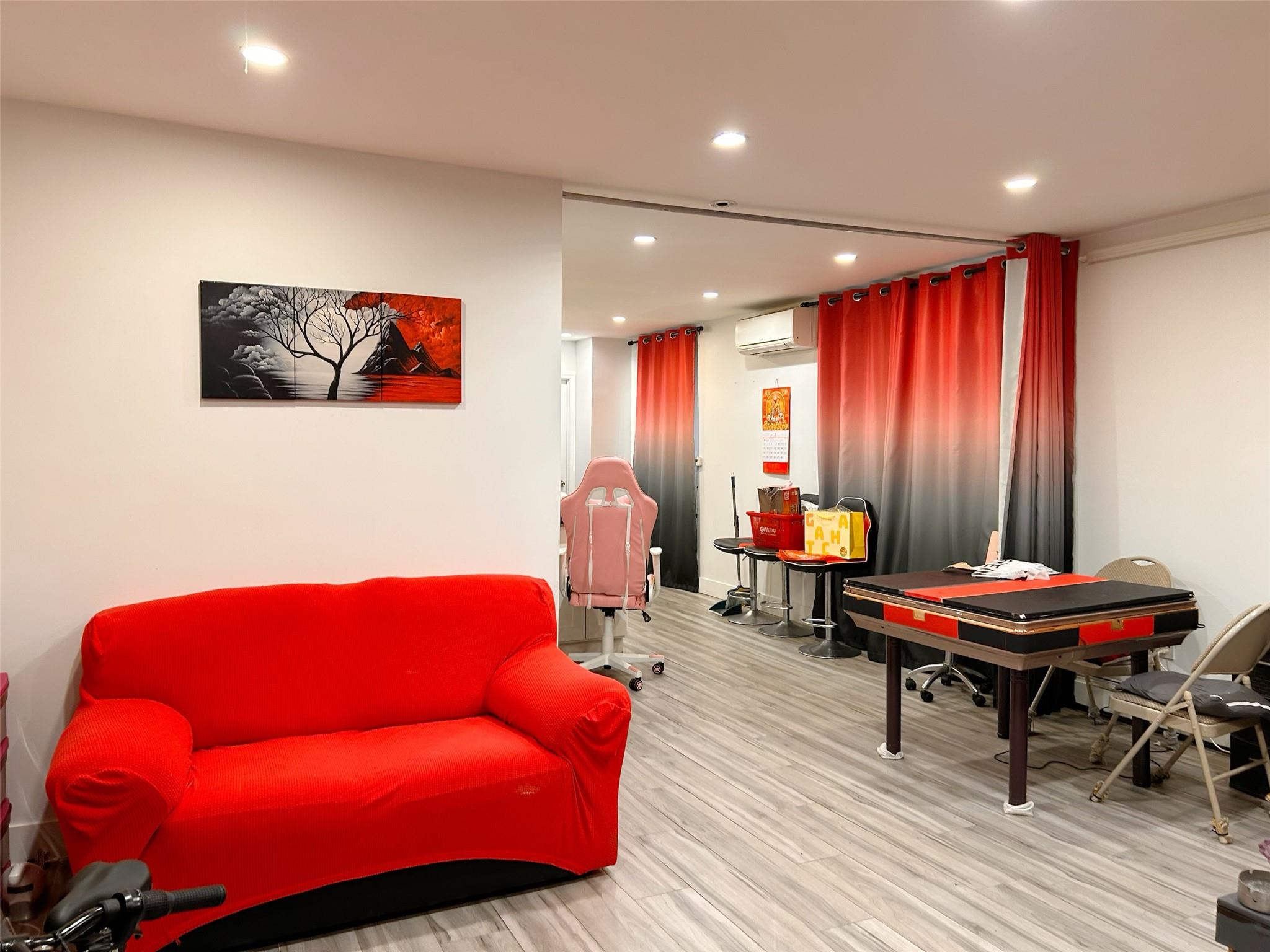 #8 photo, 54-23 153rd Street, クイーンズ区 Flushing , NY 11355