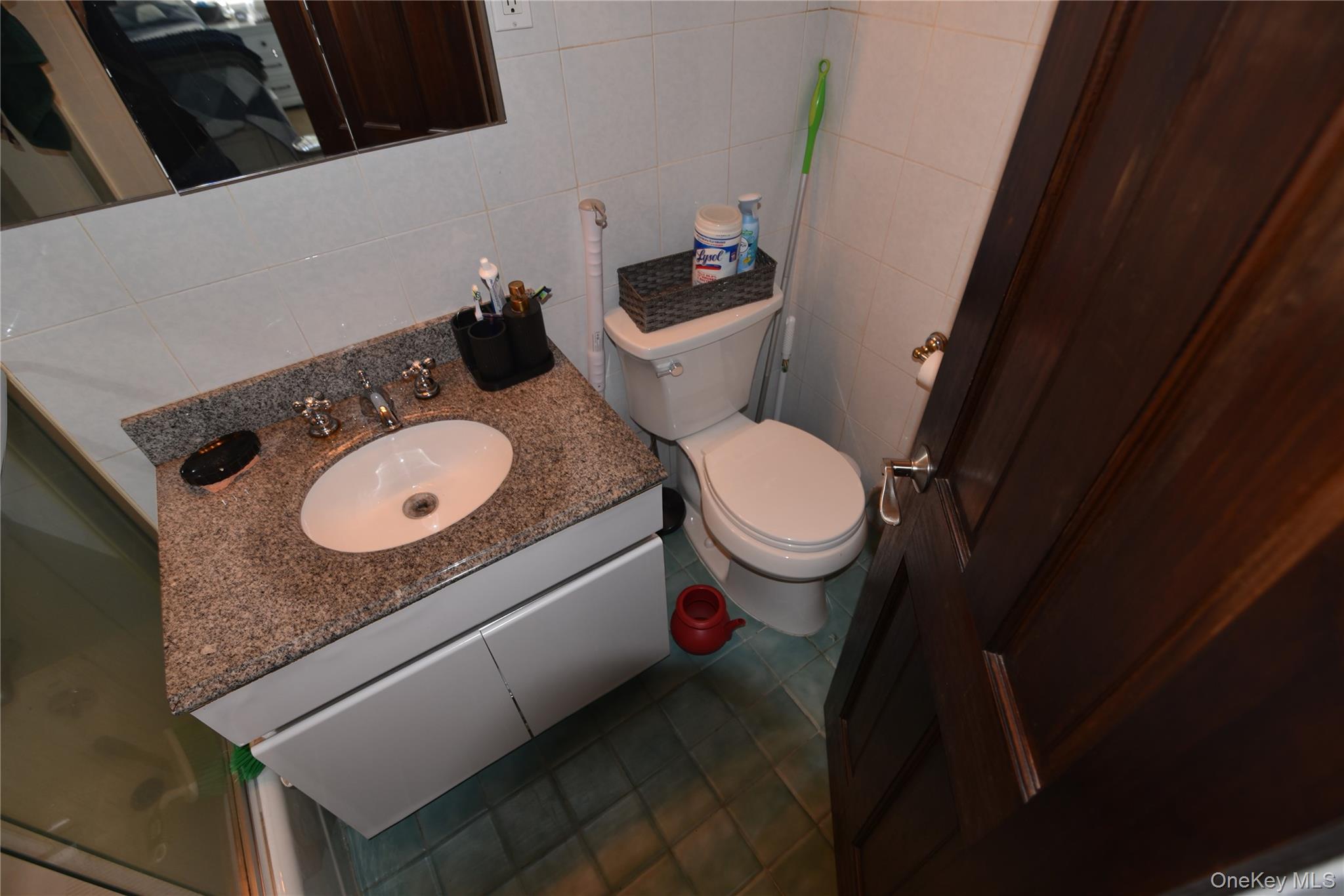 #17 photo, 54-40 Little Neck Parkway, クイーンズ区 Little Neck , NY 11362