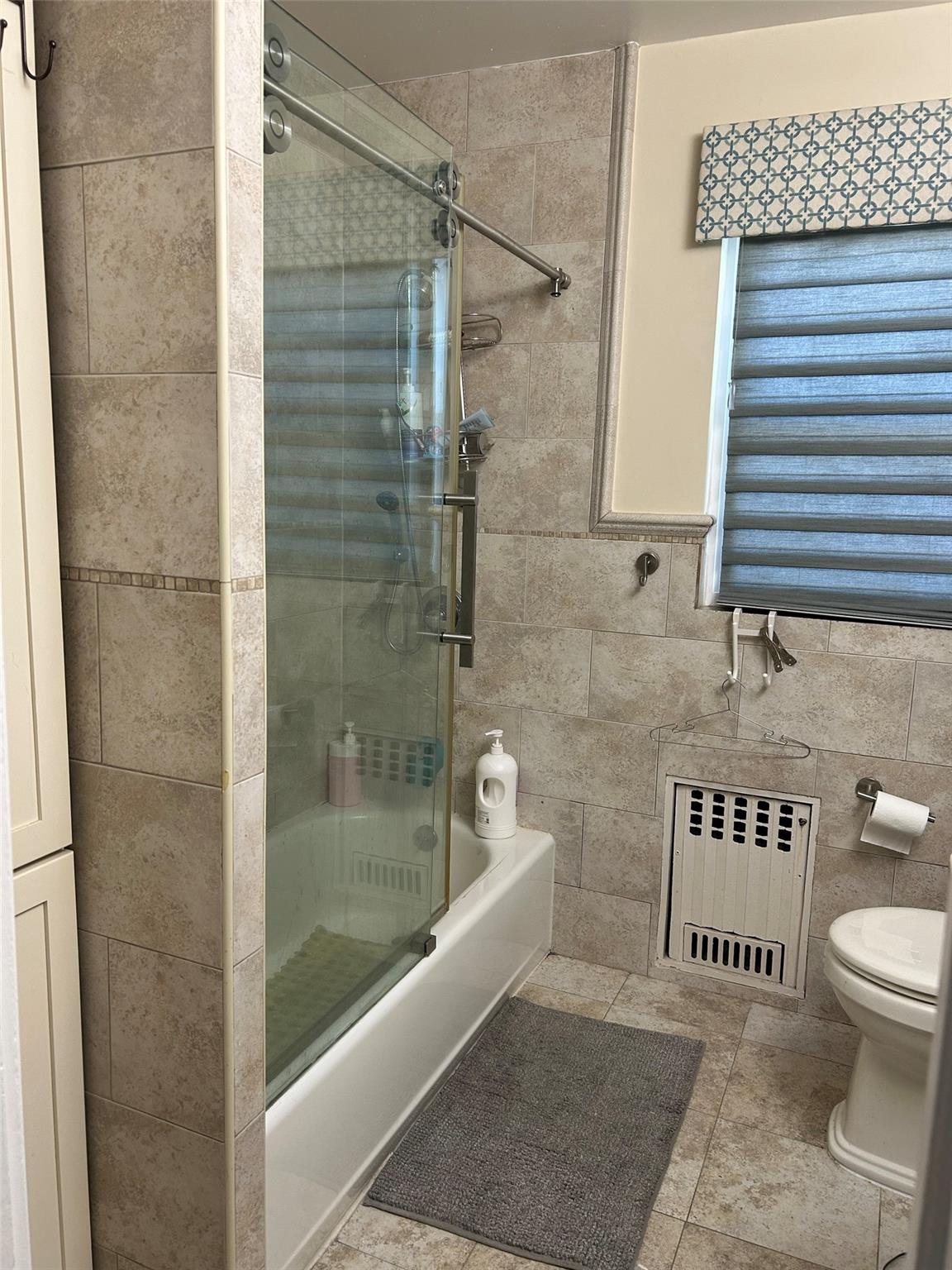 #17 photo, 13-01 146th Place, クイーンズ区 Whitestone , NY 11357