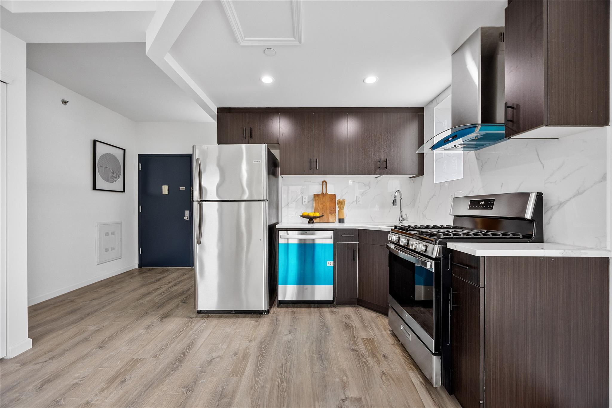 #3 photo, 97-30 64th Avenue, クイーンズ区 Rego Park , NY 11374