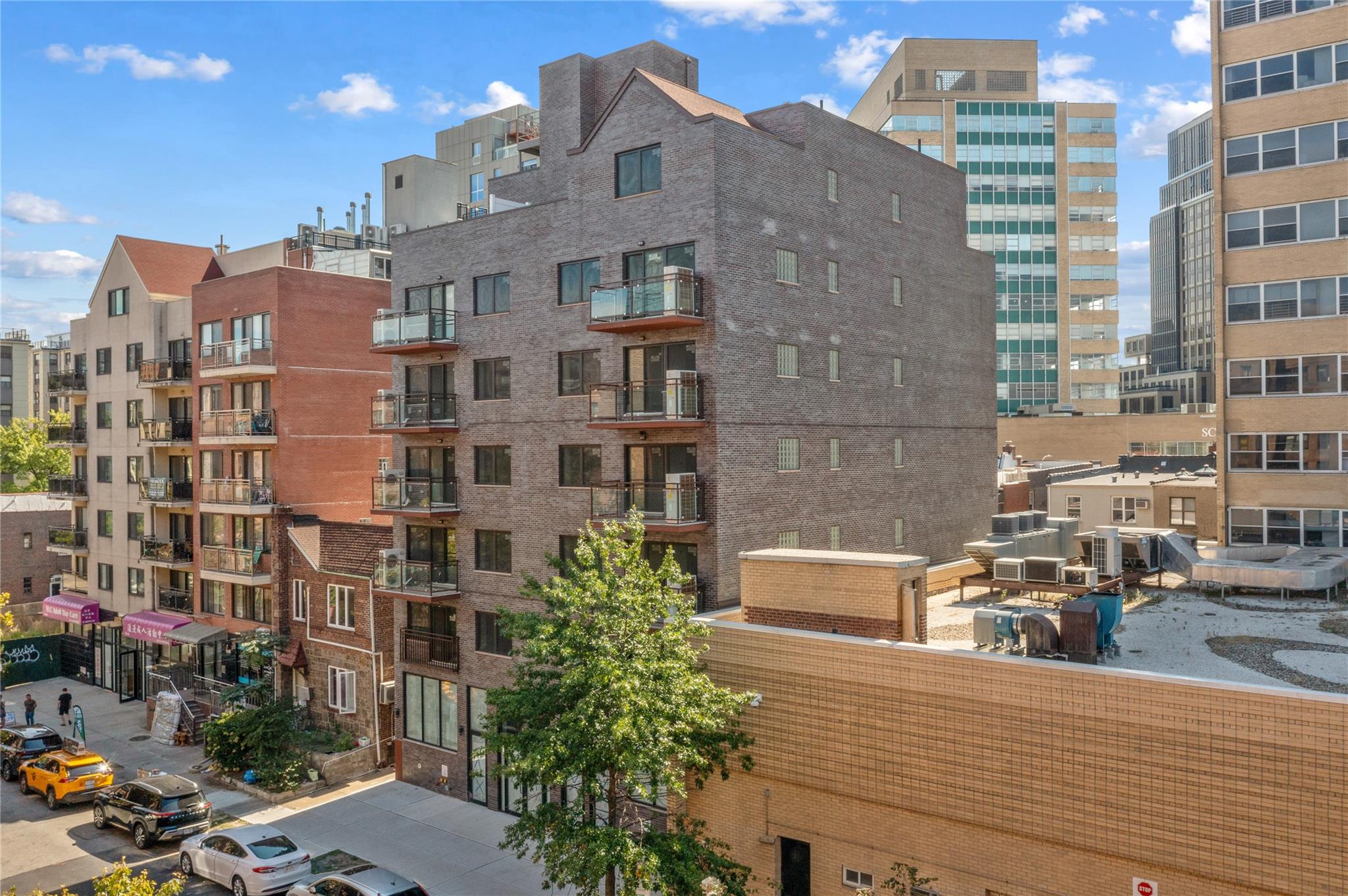 #19 photo, 97-30 64th Avenue, 皇后區 雷哥公園 Rego Park , NY 11374