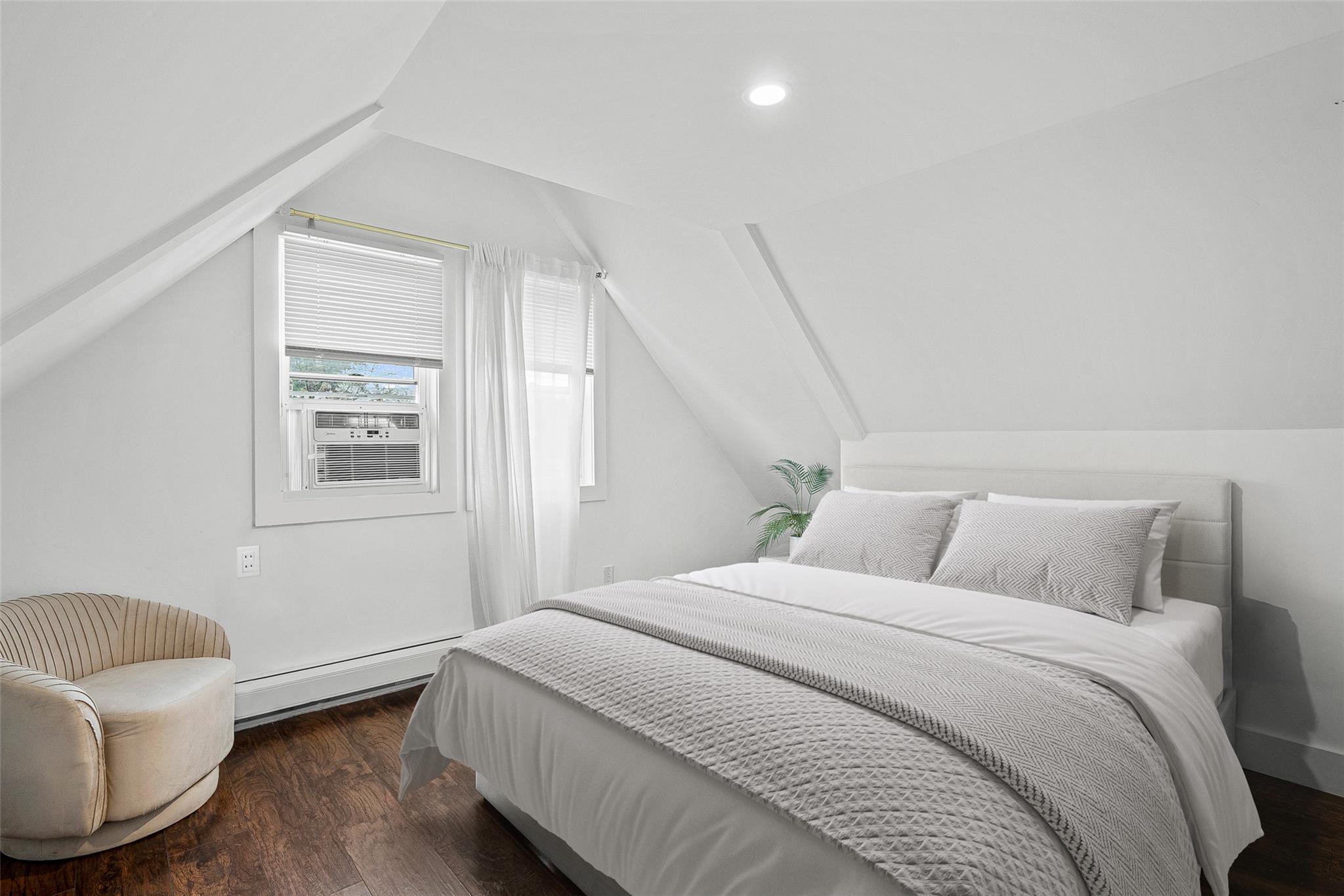 #15 photo, 41 AKA 43 Sherwood Avenue, Yonkers , NY 10704