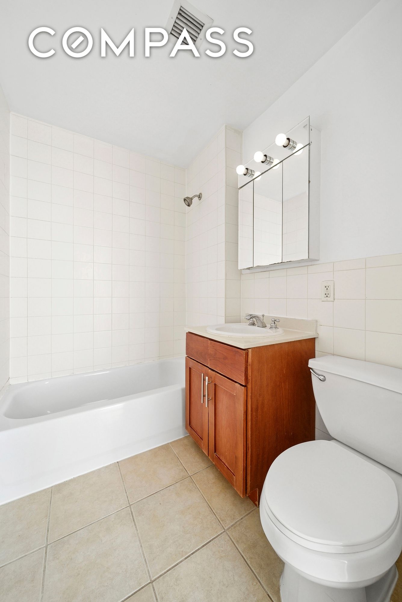 #7 photo, 352 W 110th Street, マンハッタン Upper West Side , NY 10025