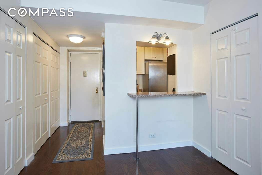 #5 photo, 111 3rd Avenue, マンハッタン East Village , NY 10003