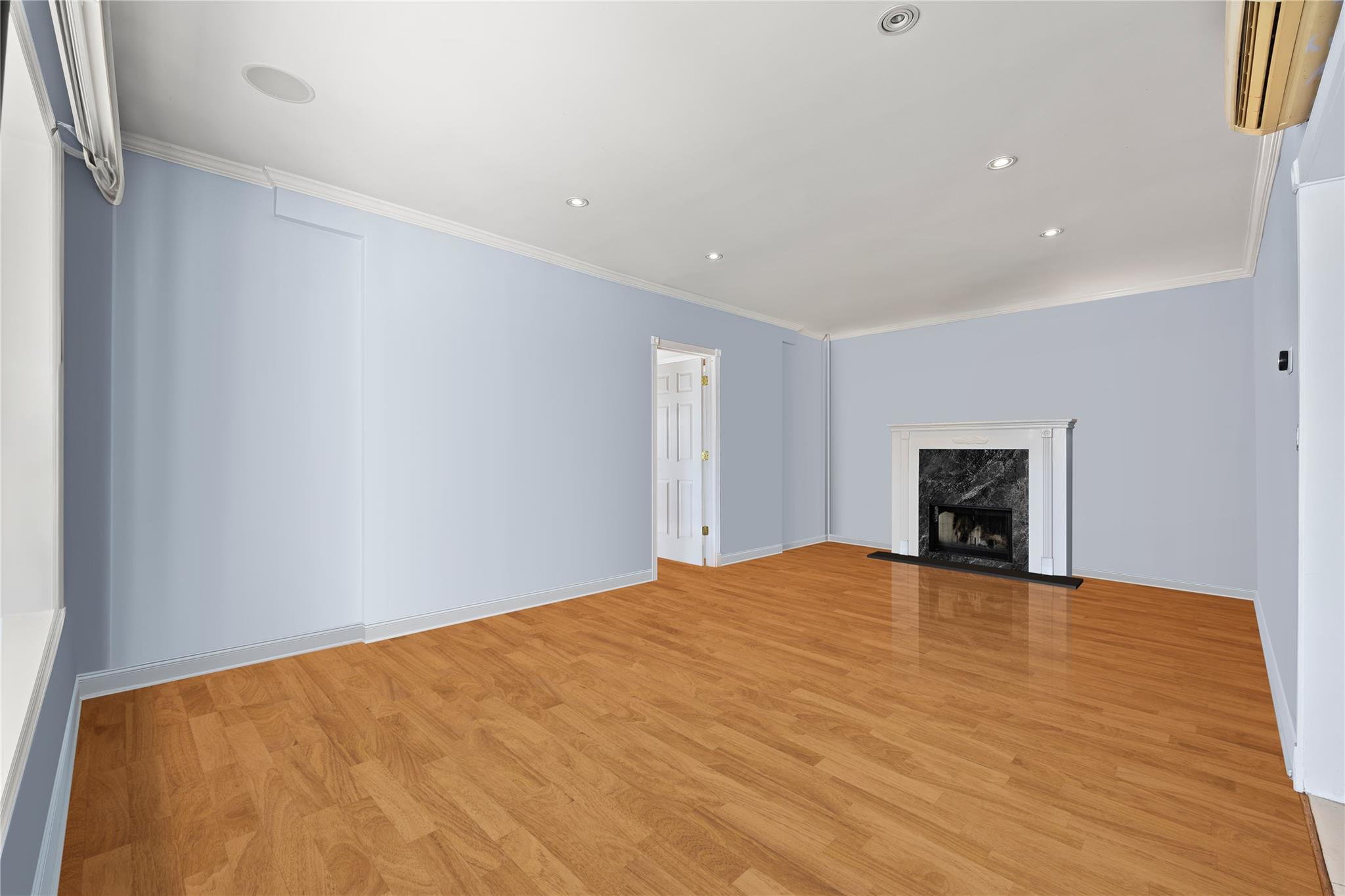 #5 photo, 17103 45th Avenue, Flushing , NY 11358