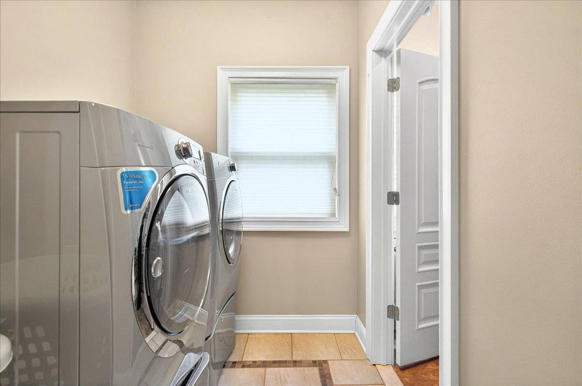 #40 photo, 2085 Weast Road, Pattersonville , NY 12137