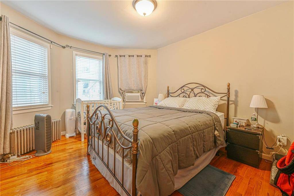 #10 photo, 272 77th St, ブルックリン区 Bay Ridge , NY 11209