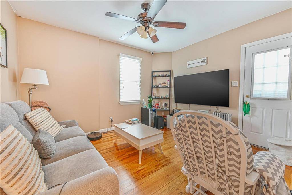 #5 photo, 272 77th St, ブルックリン区 Bay Ridge , NY 11209