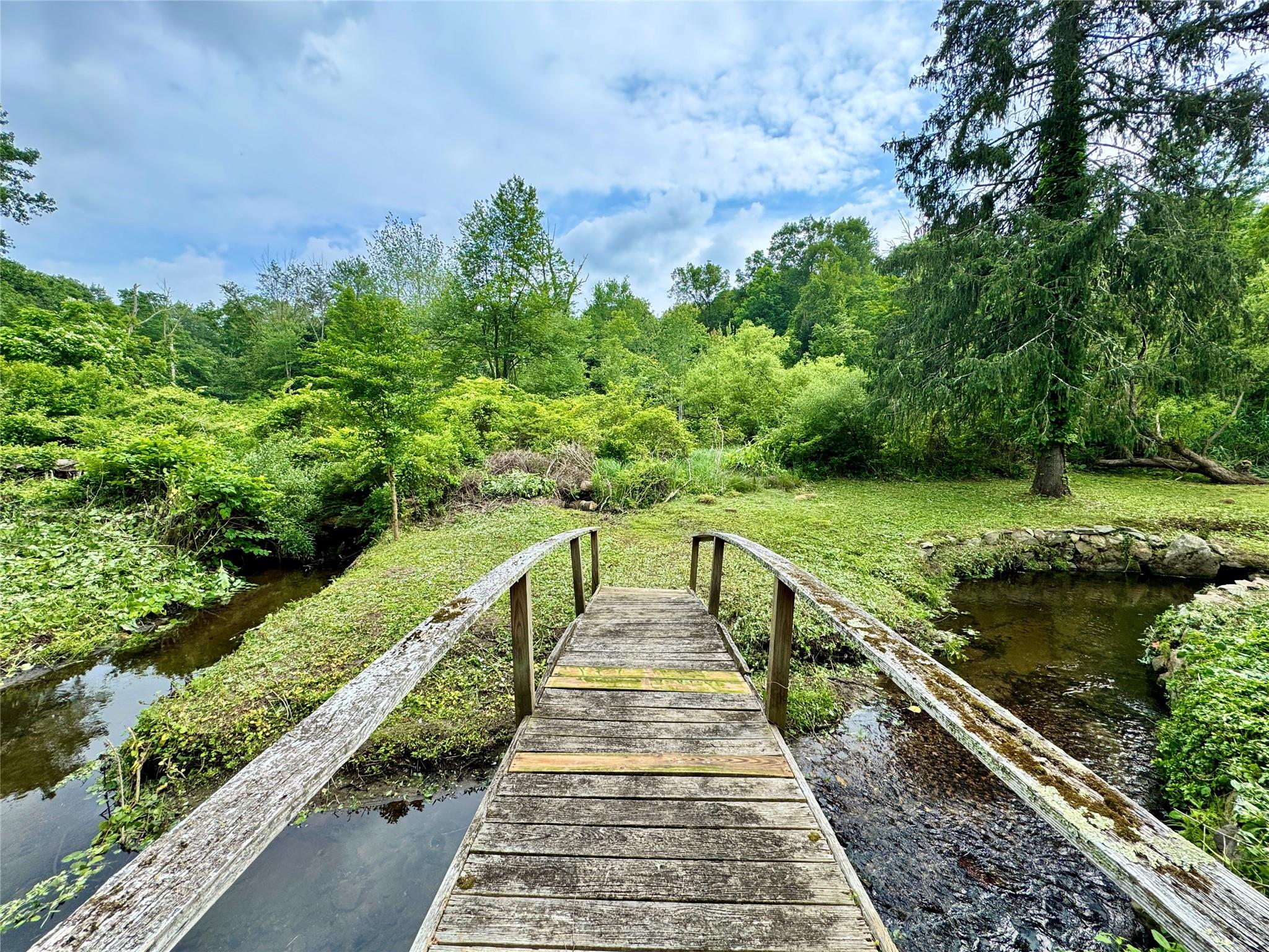 #11 photo, 210A Seven Bridges Road, Mount Kisco , NY 10549