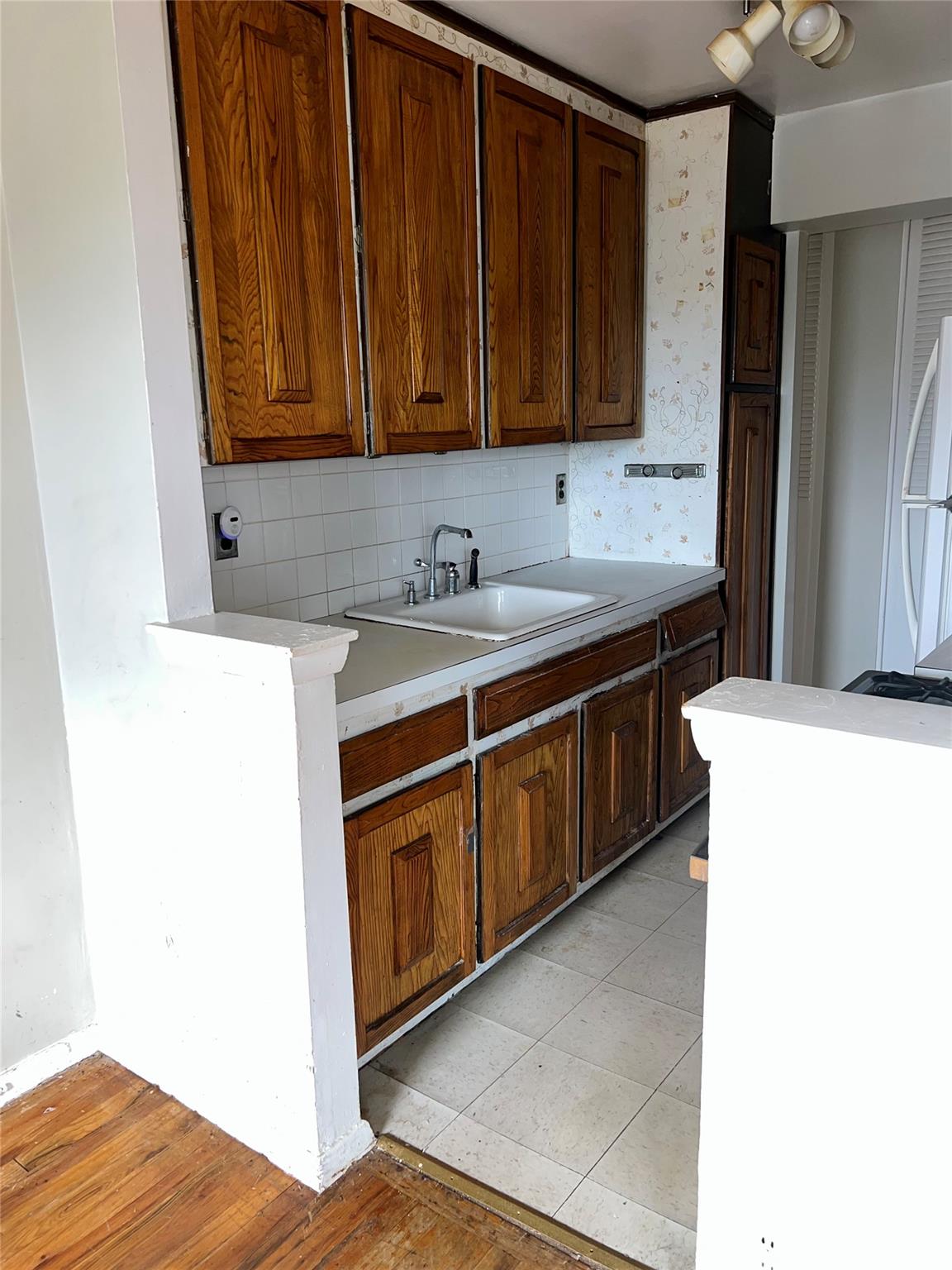 #9 photo, 415 Gramatan Avenue, Mount Vernon , NY 10552