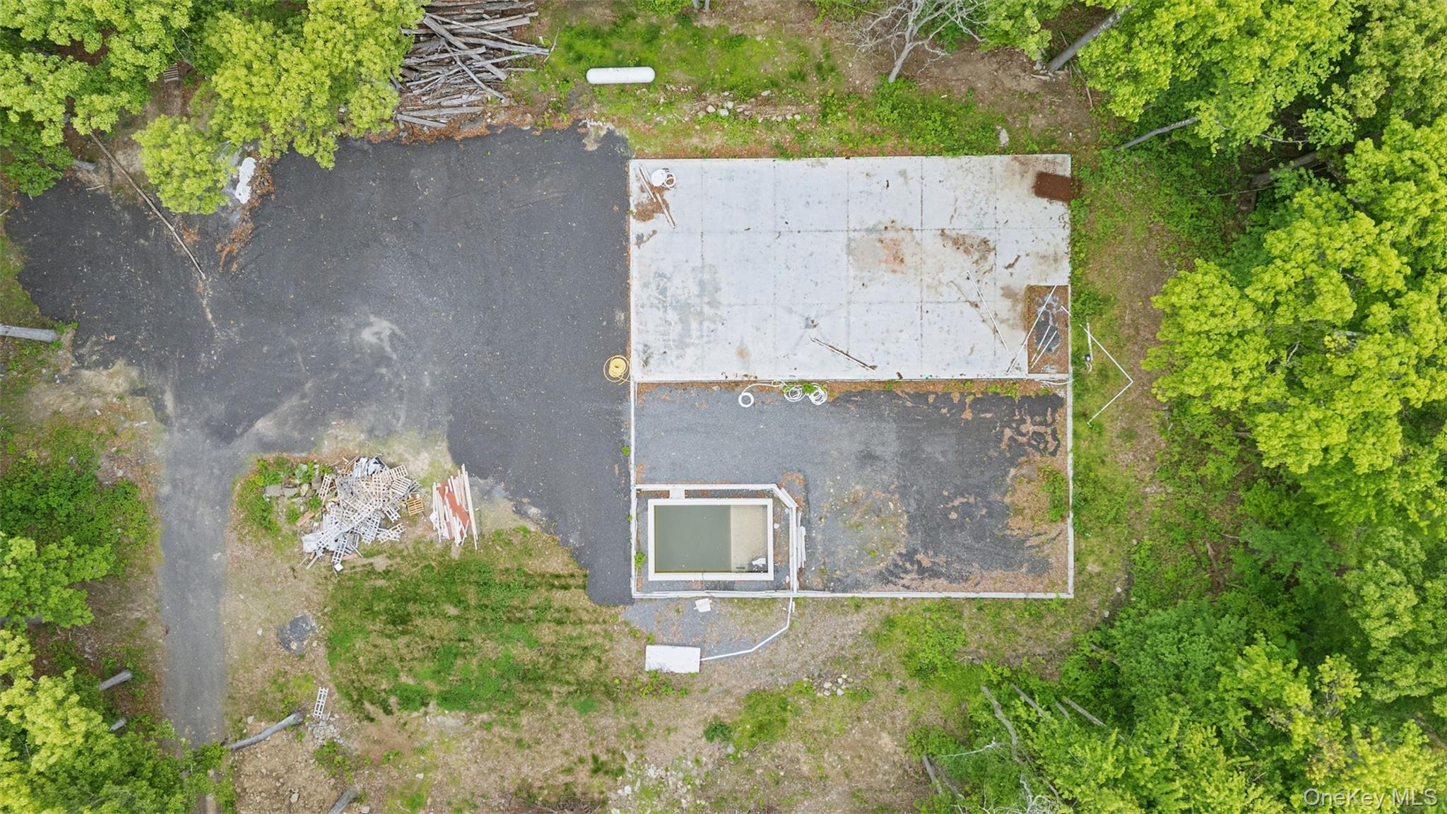 #7 photo, 715 Broadway, Esopus , NY 12429