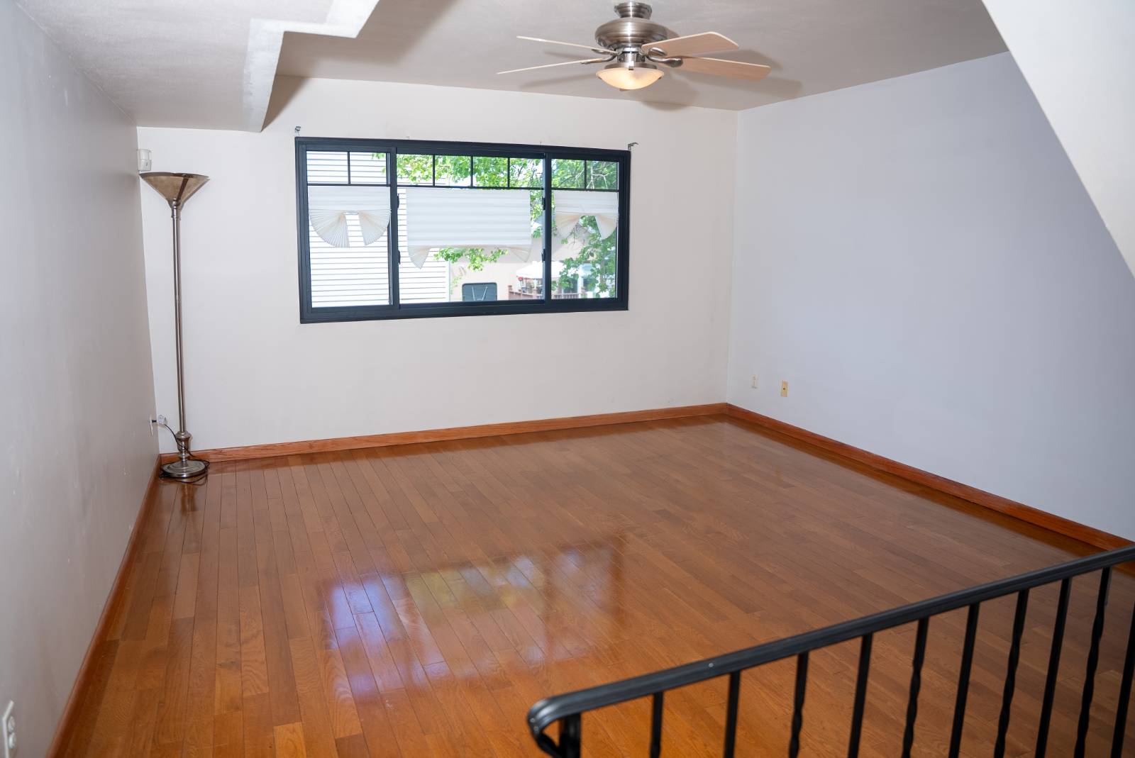 #4 photo, 31 Charles Place, スタテンアイランド Staten Island , NY 10303