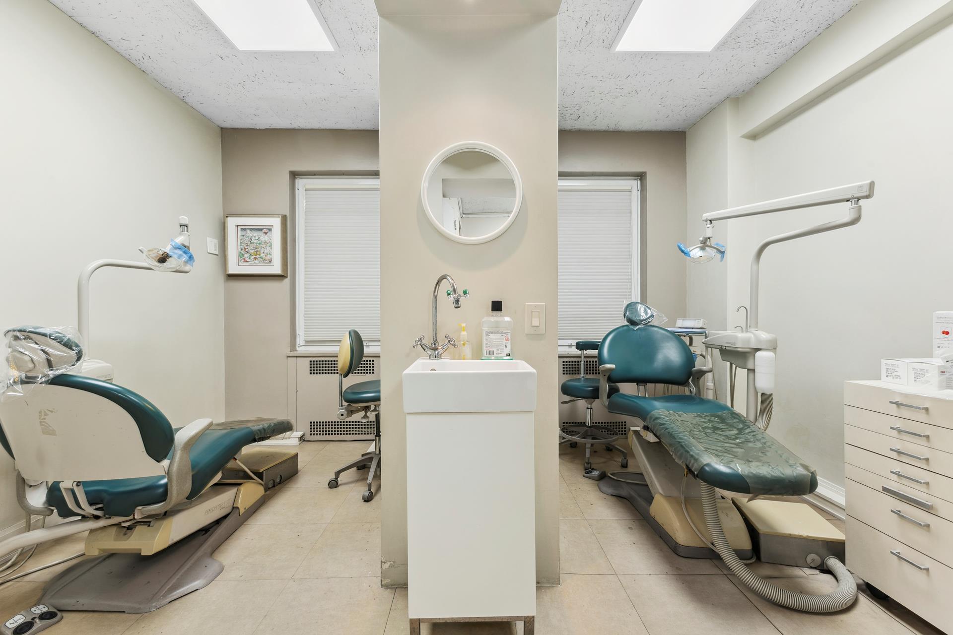 #5 photo, 880 5TH Avenue, マンハッタン Lenox Hill , NY 10021