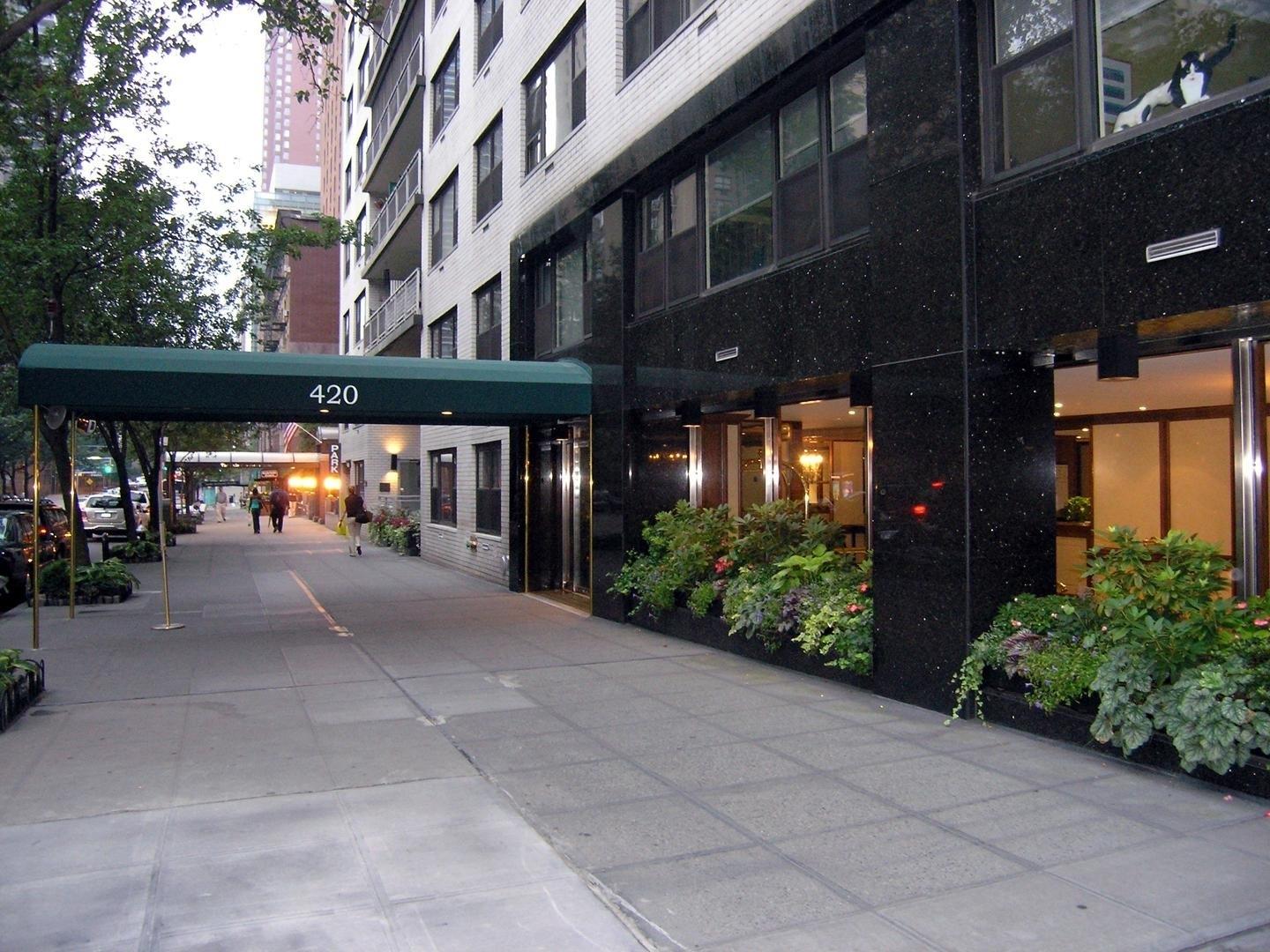 #13 photo, 420 E 72ND Street, マンハッタン Lenox Hill , NY 10021