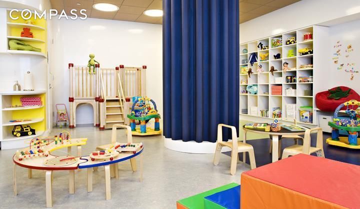 #15 photo, 30 West Street, マンハッタン Battery Park City , NY 10004