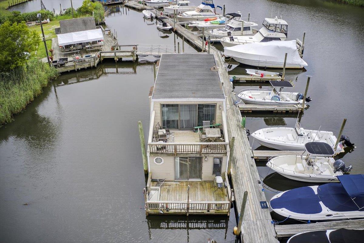 #4 photo, 149 c Riverside Drive, Riverhead , NY 11901