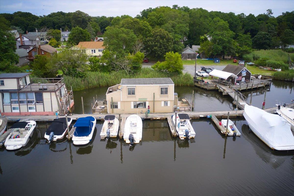 #6 photo, 149 c Riverside Drive, Riverhead , NY 11901