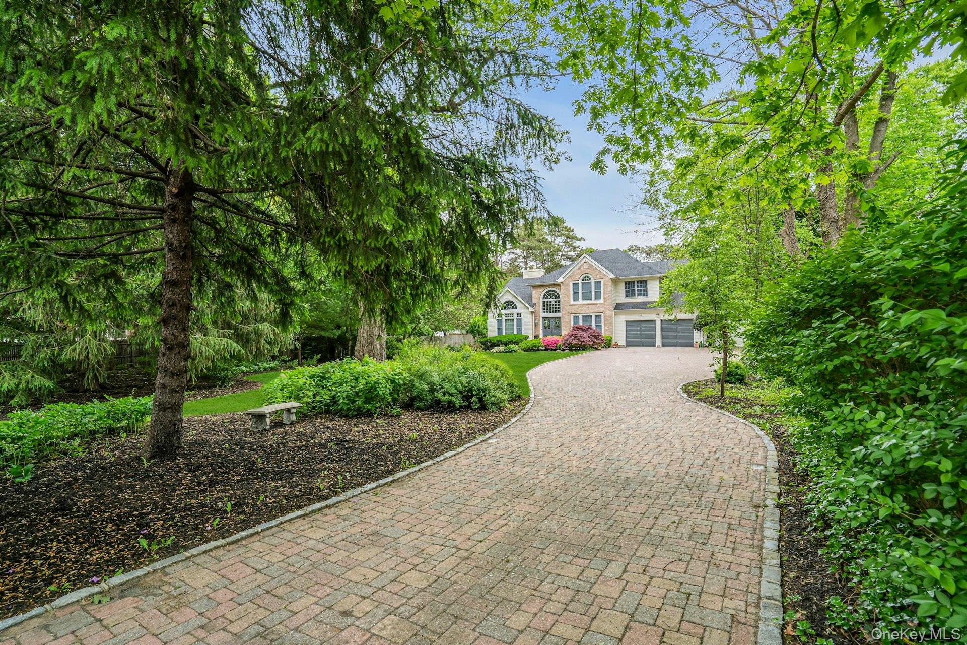 #3 photo, 1138 Carlls Straight Path, سوفولك Dix Hills , NY 11746