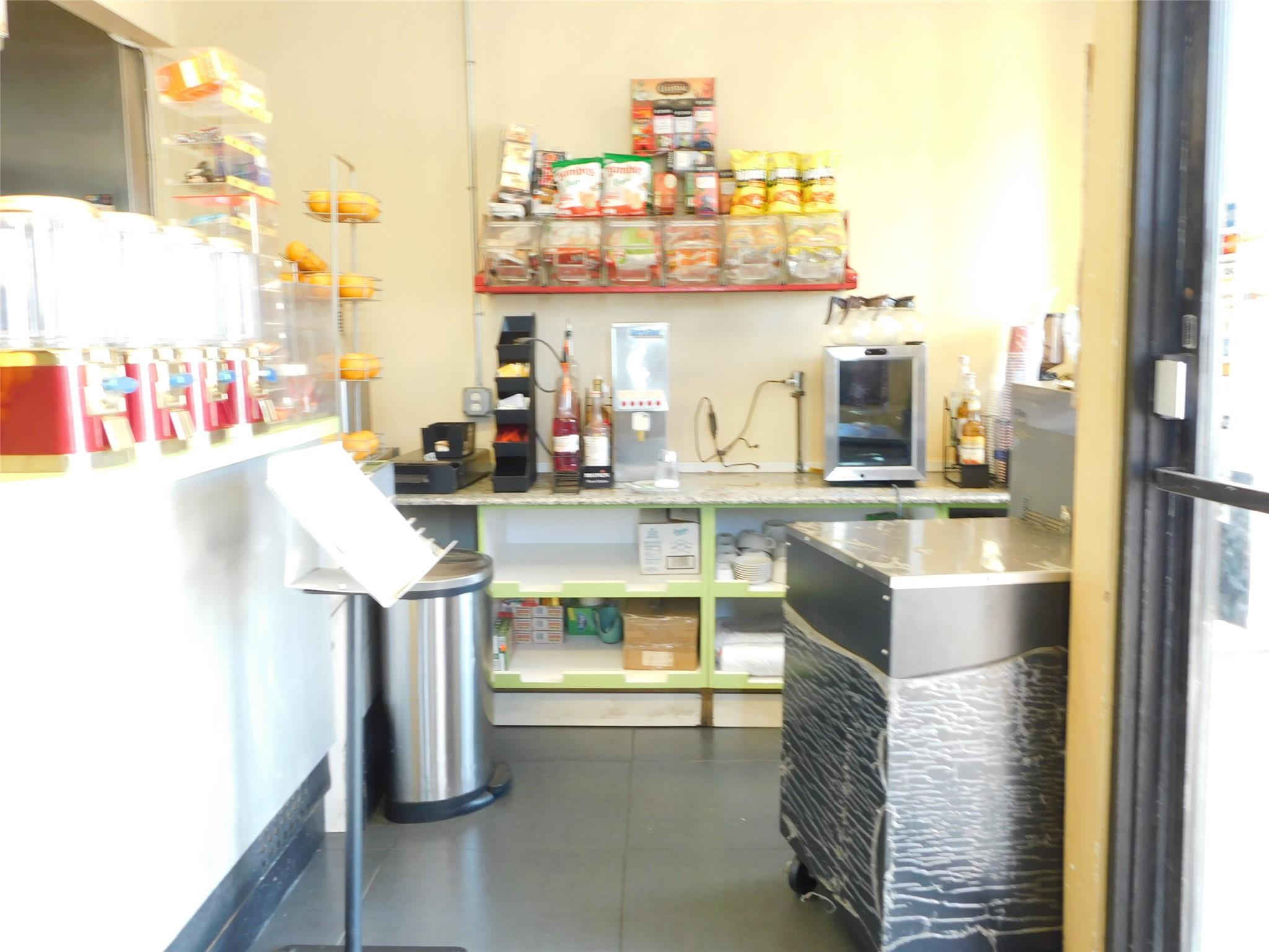 #7 photo, 455 Jerusalem Avenue, ナッソー郡 Uniondale , NY 11553